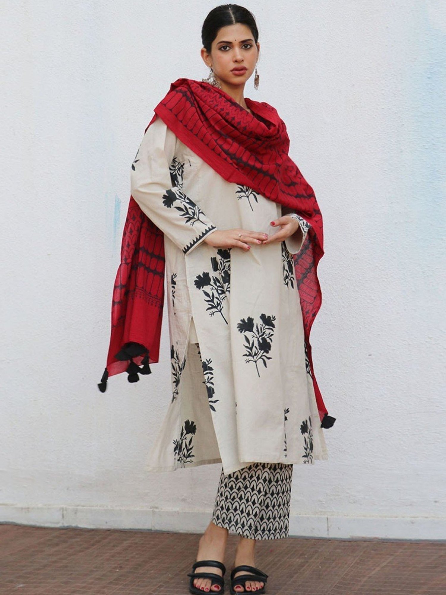 Chidiyaa No Made Gaia Blockprinted Cotton Dupatta