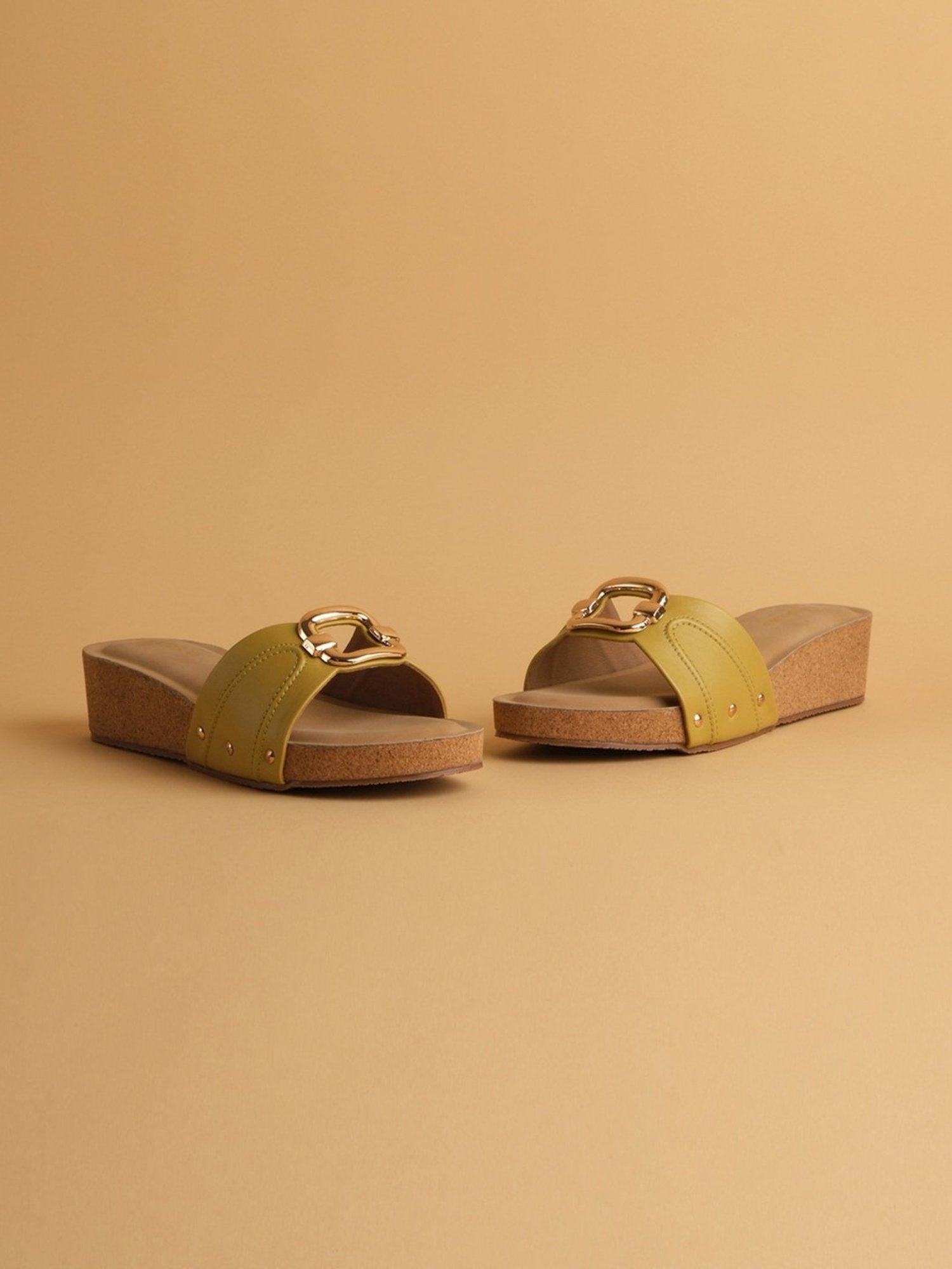 Eridani Women's Bianca Olive Wedges