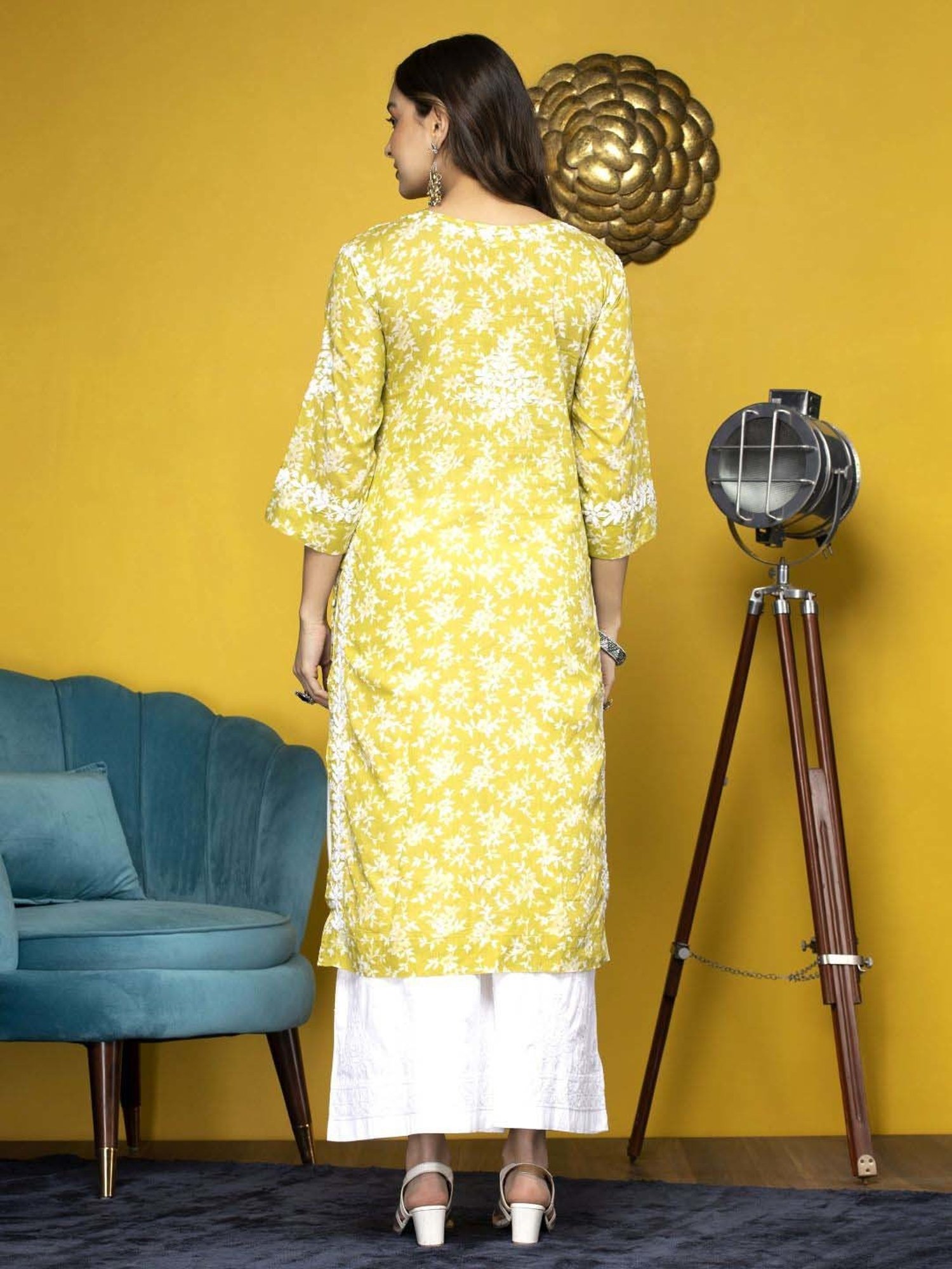 PARAMOUNT CHIKAN Lime Yellow Cotton Chikankari Straight Kurta
