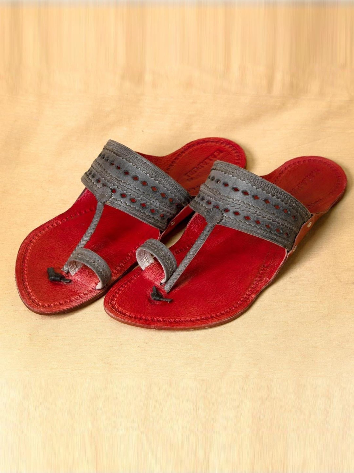 Kalapuri Men's Red Kolhapuri Sandals