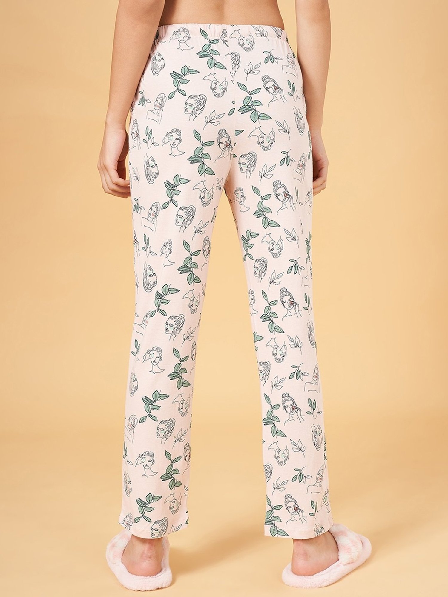 Dreamz by Pantaloons Pink Cotton Printed Pyjamas