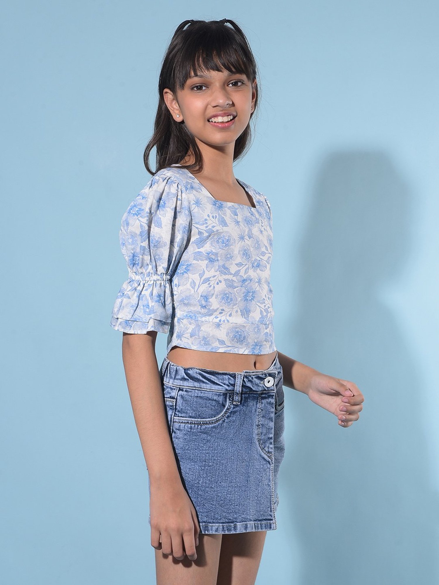 Crimsoune Club Kids Blue Floral Print Crop Top