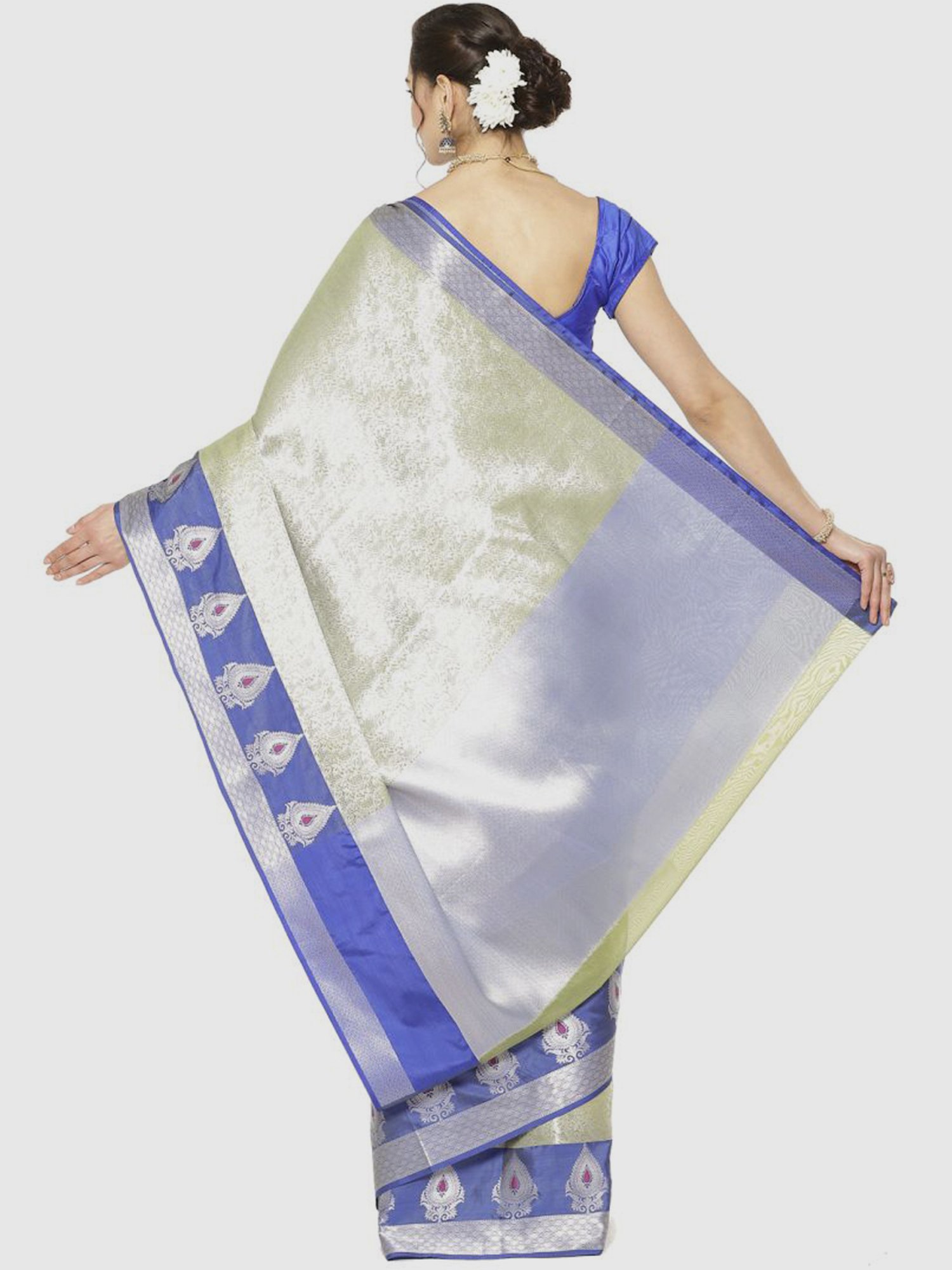 Banarasi Silk Works Green Woven Saree With Unstitched Blouse