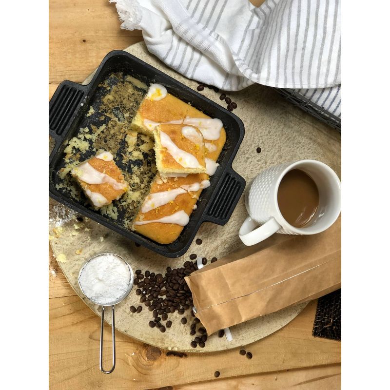 Bayou Classic Cast Iron 8in & 13in Baking Pan Set