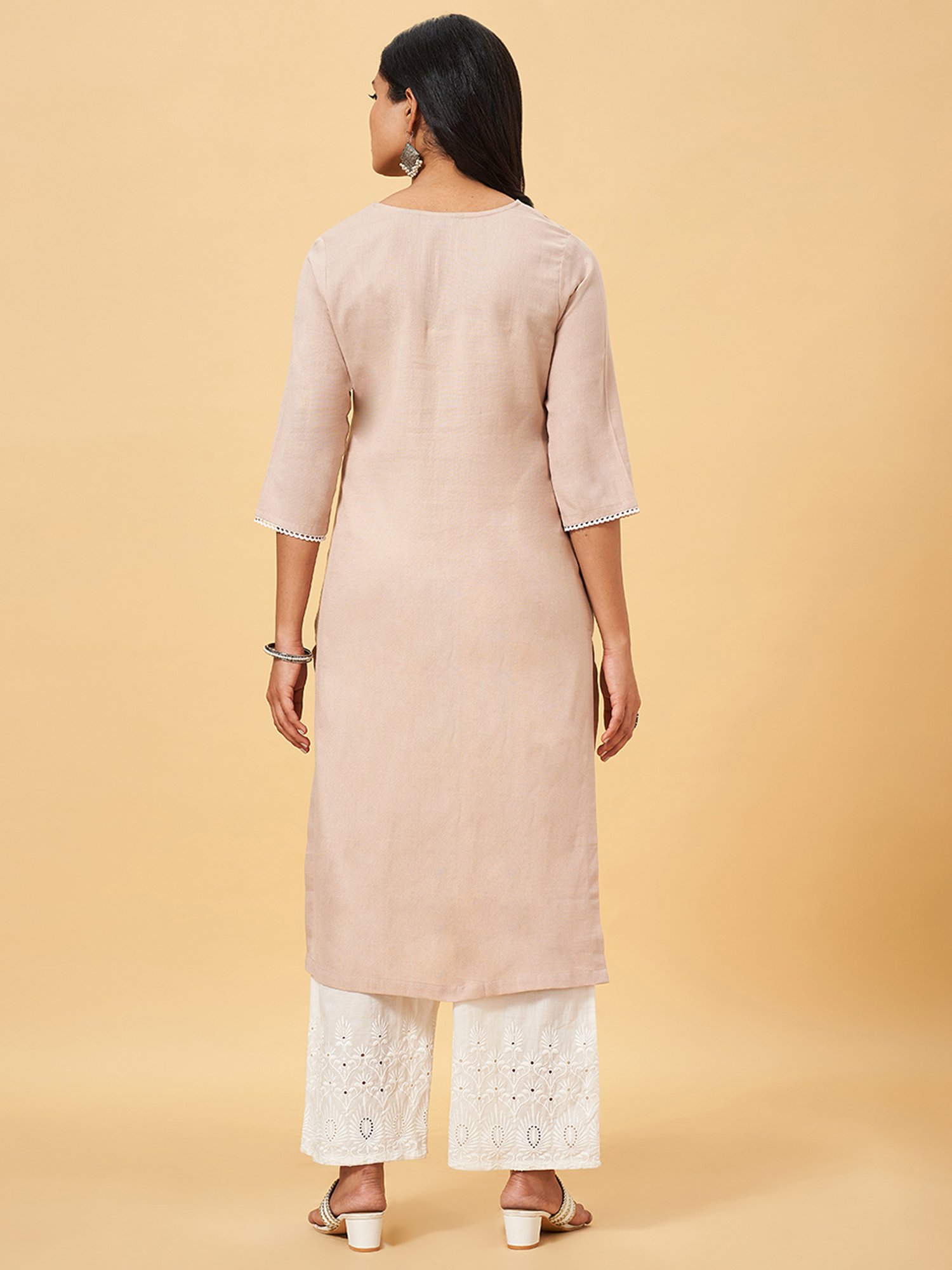 Rangmanch by Pantaloons Pink Cotton Embroidered Straight Kurta