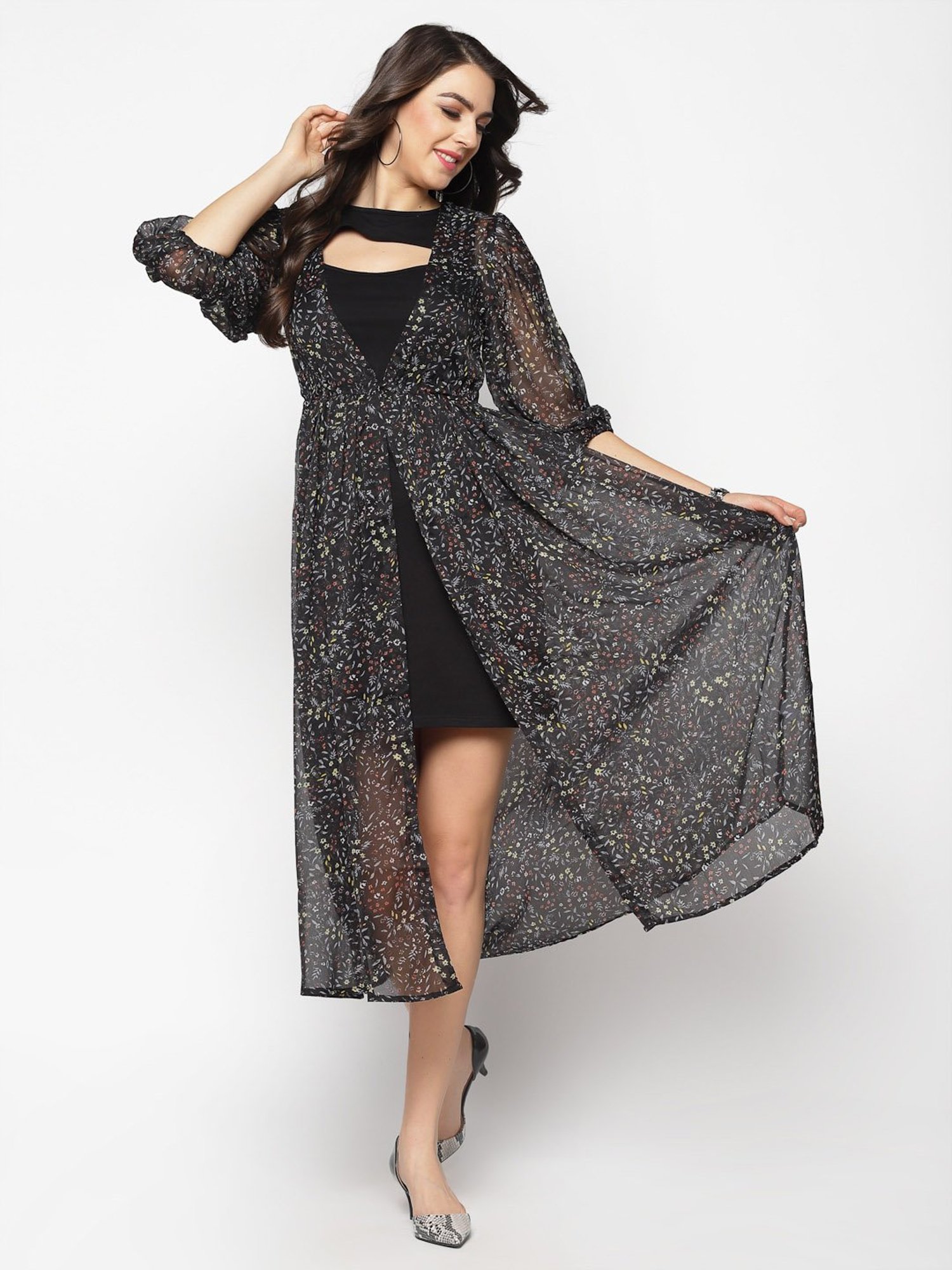 Akkriti by Pantaloons Off-White Self Pattern Shrug