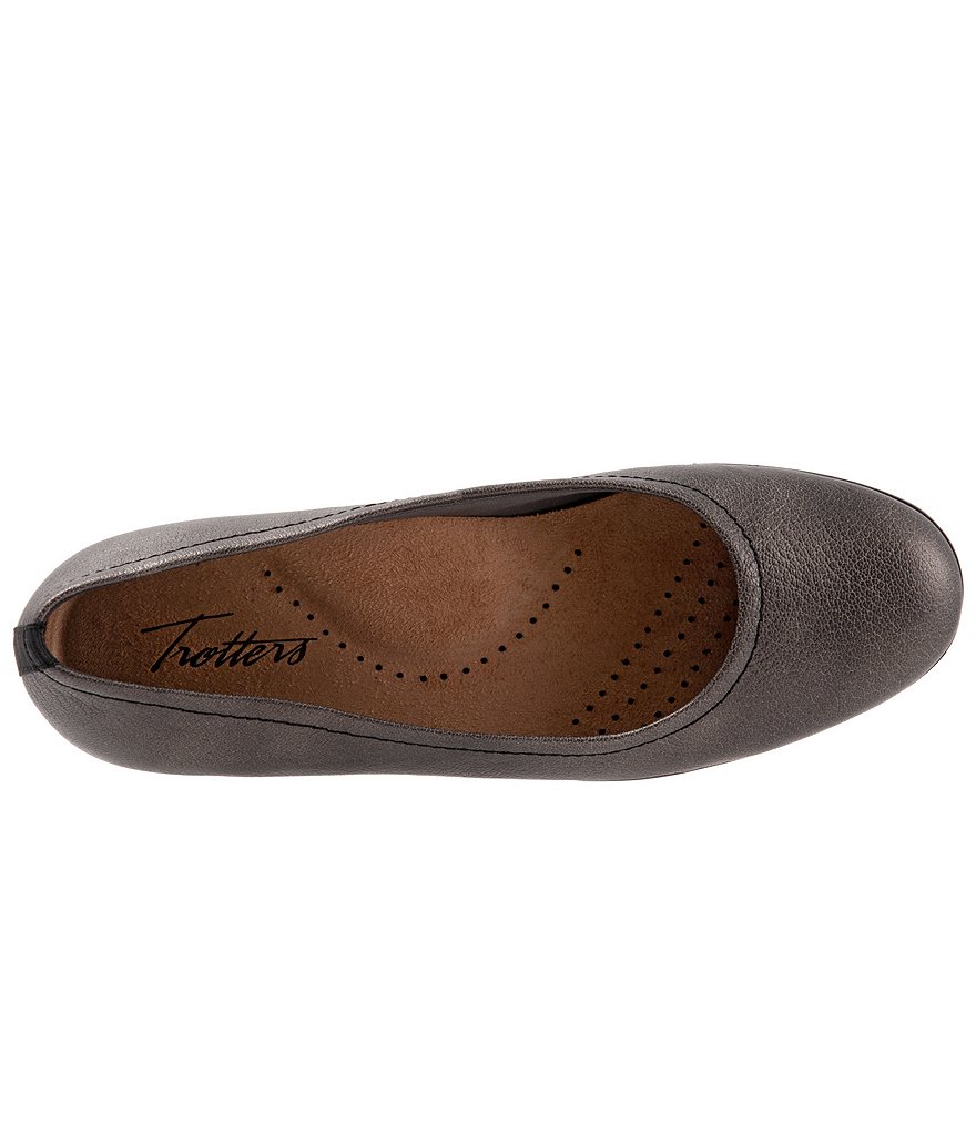 Trotters Darcey Leather Wedge Slip Ons