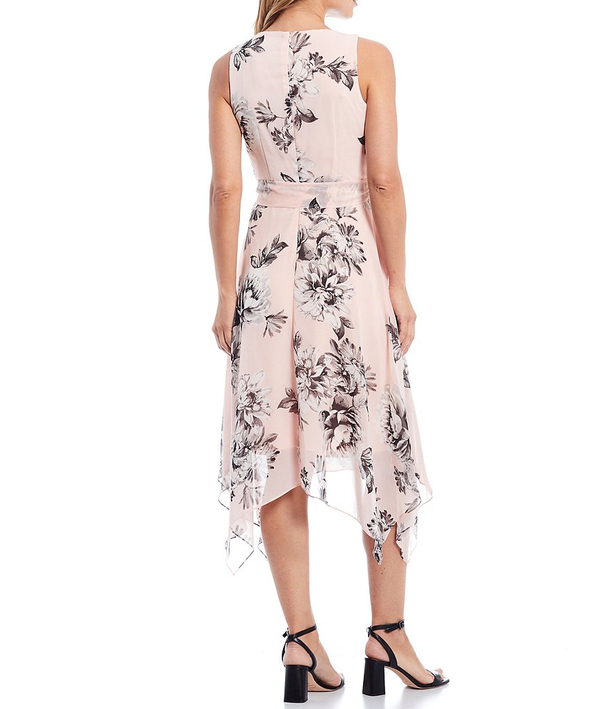 Jessica Howard Petite Fit & Flare Handkerchief Hem Dress