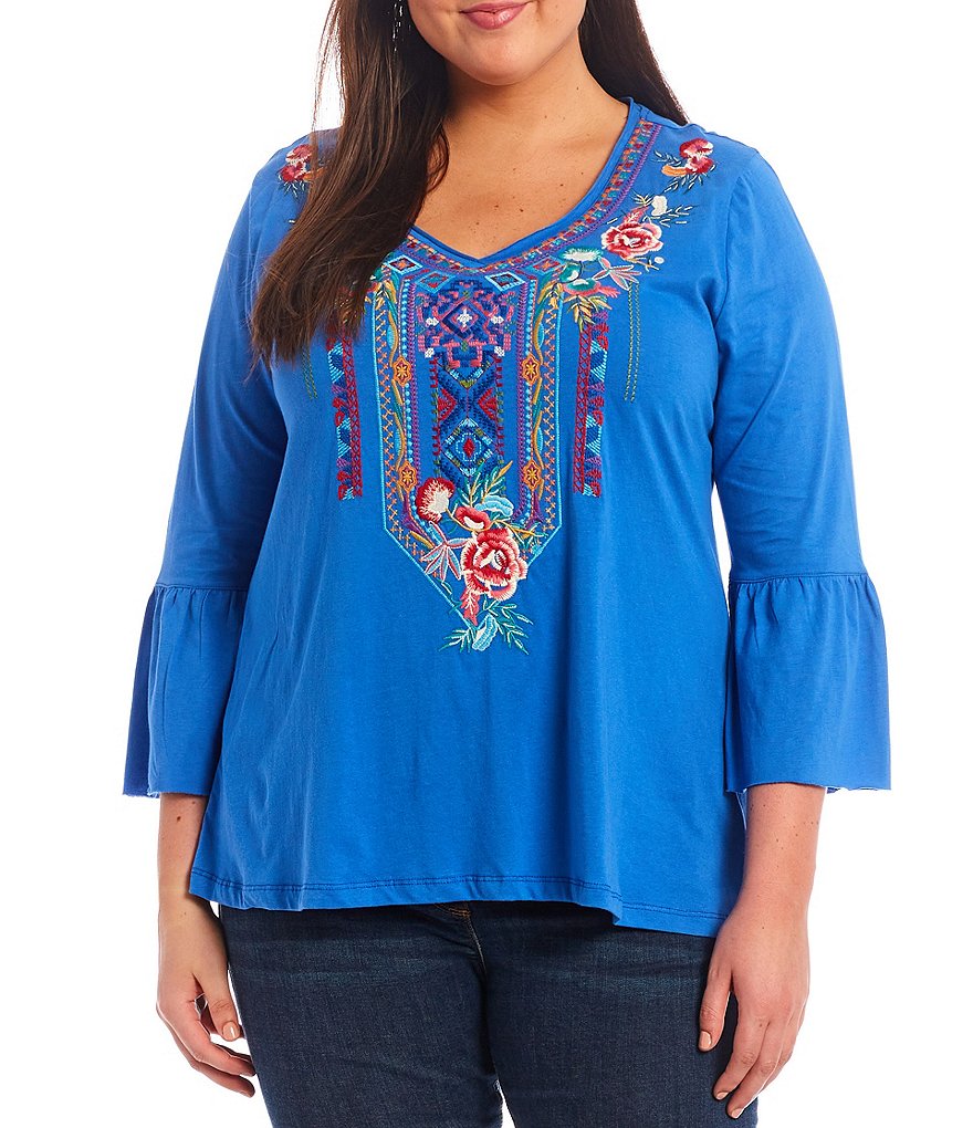 Calessa Plus Size Floral Embroidery V-Neck 3/4 Bell Sleeve Tunic