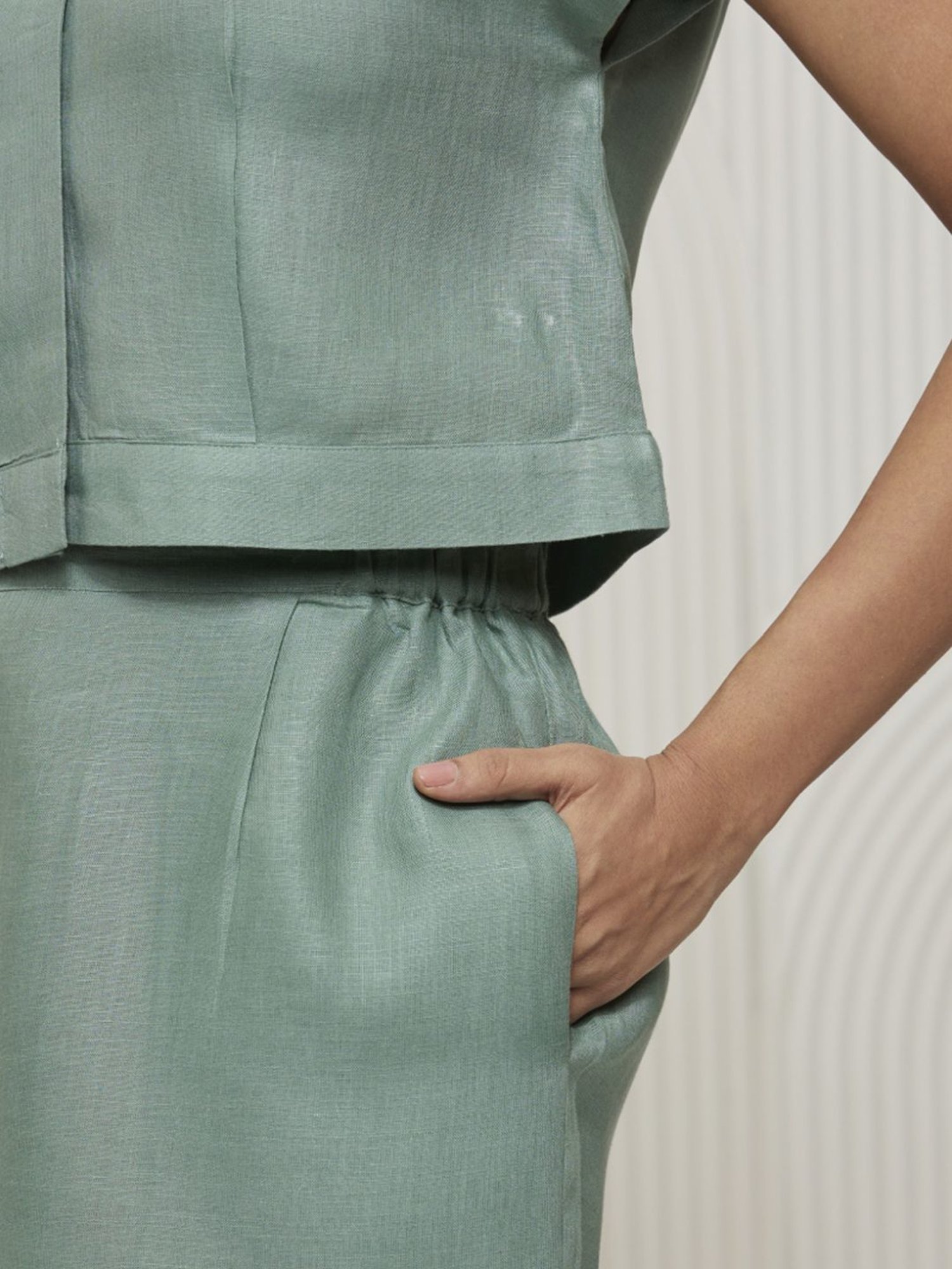 Artagai Nilgiri Green Linen Co-Ord Set with Culotte and Round Neck Band Collar Top