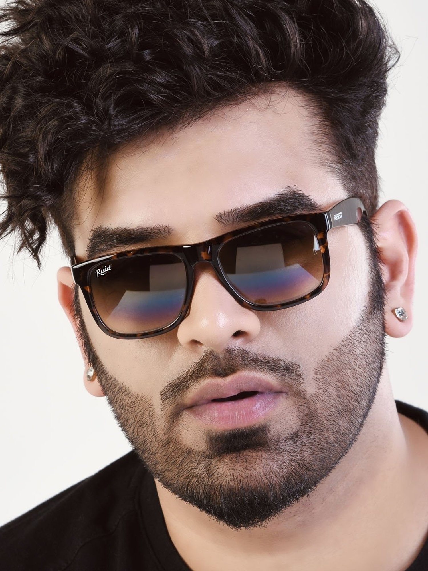 Resist Eyewear Brown Wayfarer UV Protection Unisex Sunglasses