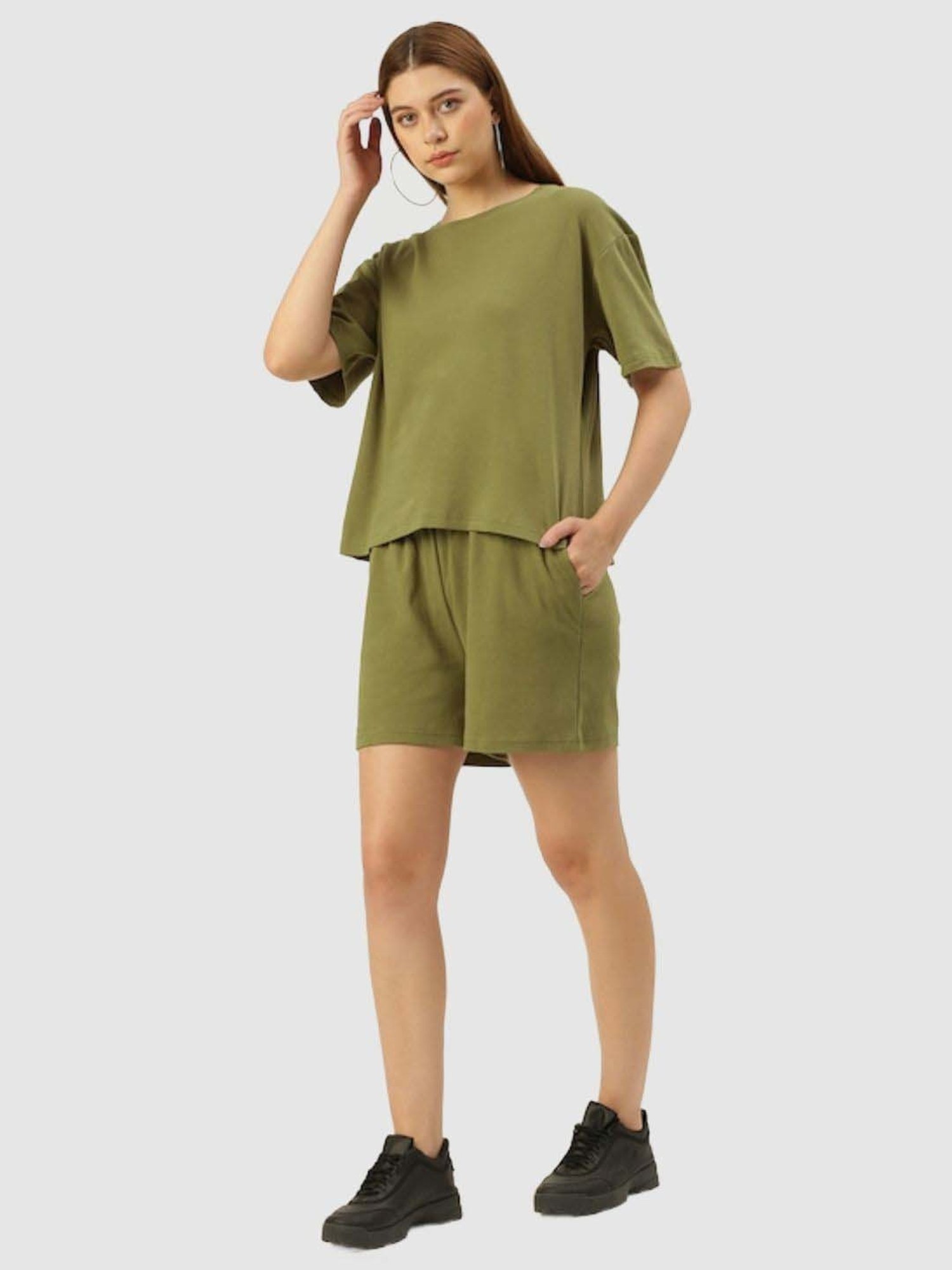 Bene Kleed Olive Green Cotton Tops Shorts Set