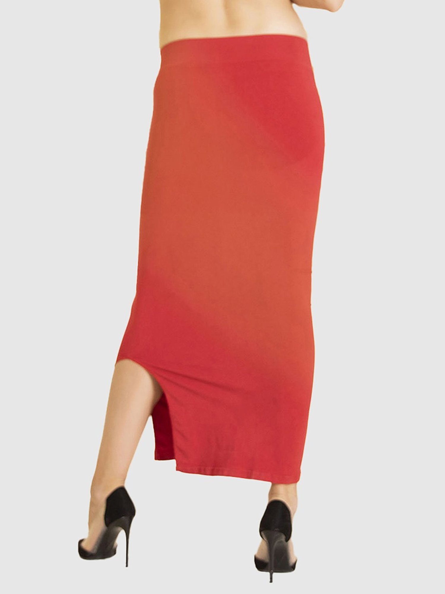 Clovia Red Plain Saree Shapewear