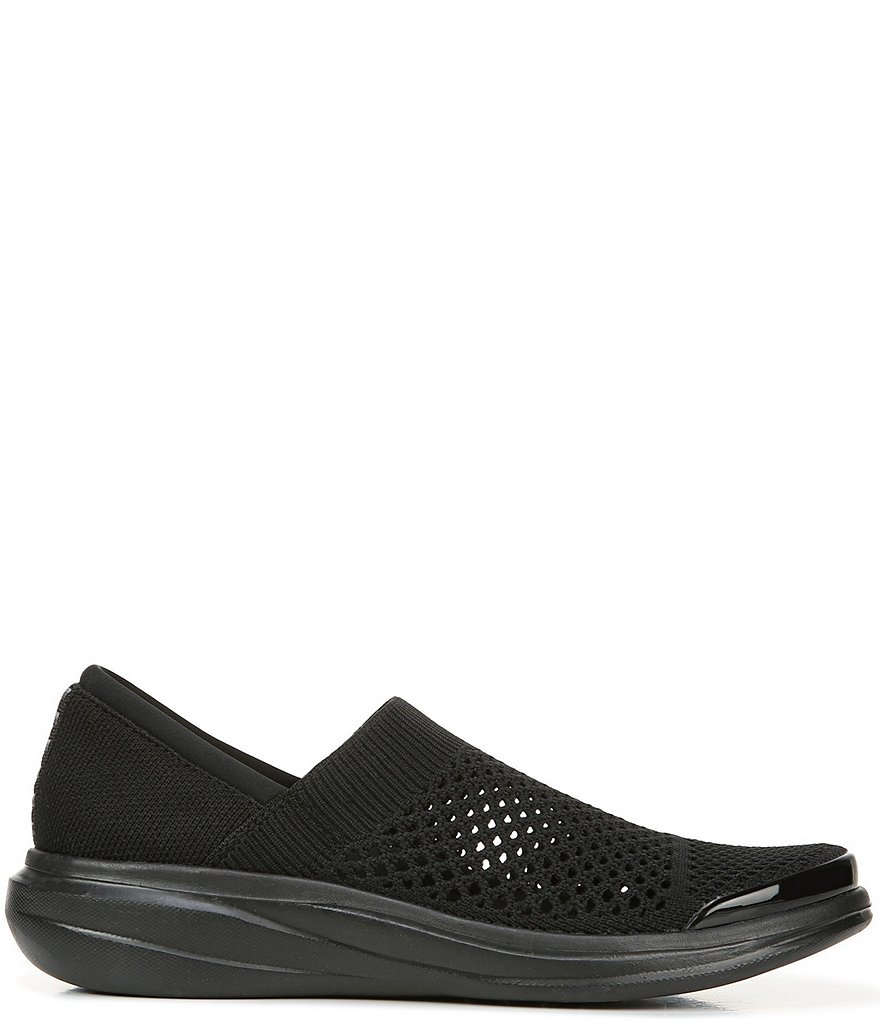 Trotters Kiera Suede Kitten Heel Pumps