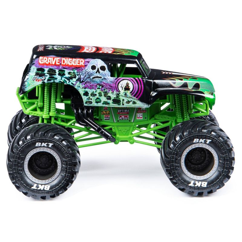 Monster Jam Collector Diecast Series Assortment - Grave Digger C4 - 1:24  Scale