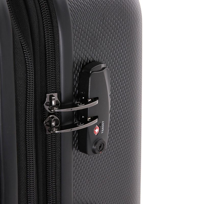 SWISSGEAR 20" Energie USB Port PolyCarb Hardside Carry On Spinner Suitcase - Black