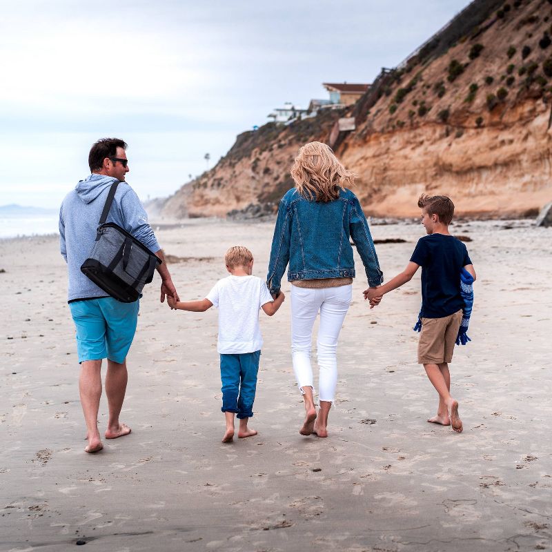 CleverMade Tahoe Soft-Sided Collapsible 21.12qt Cooler