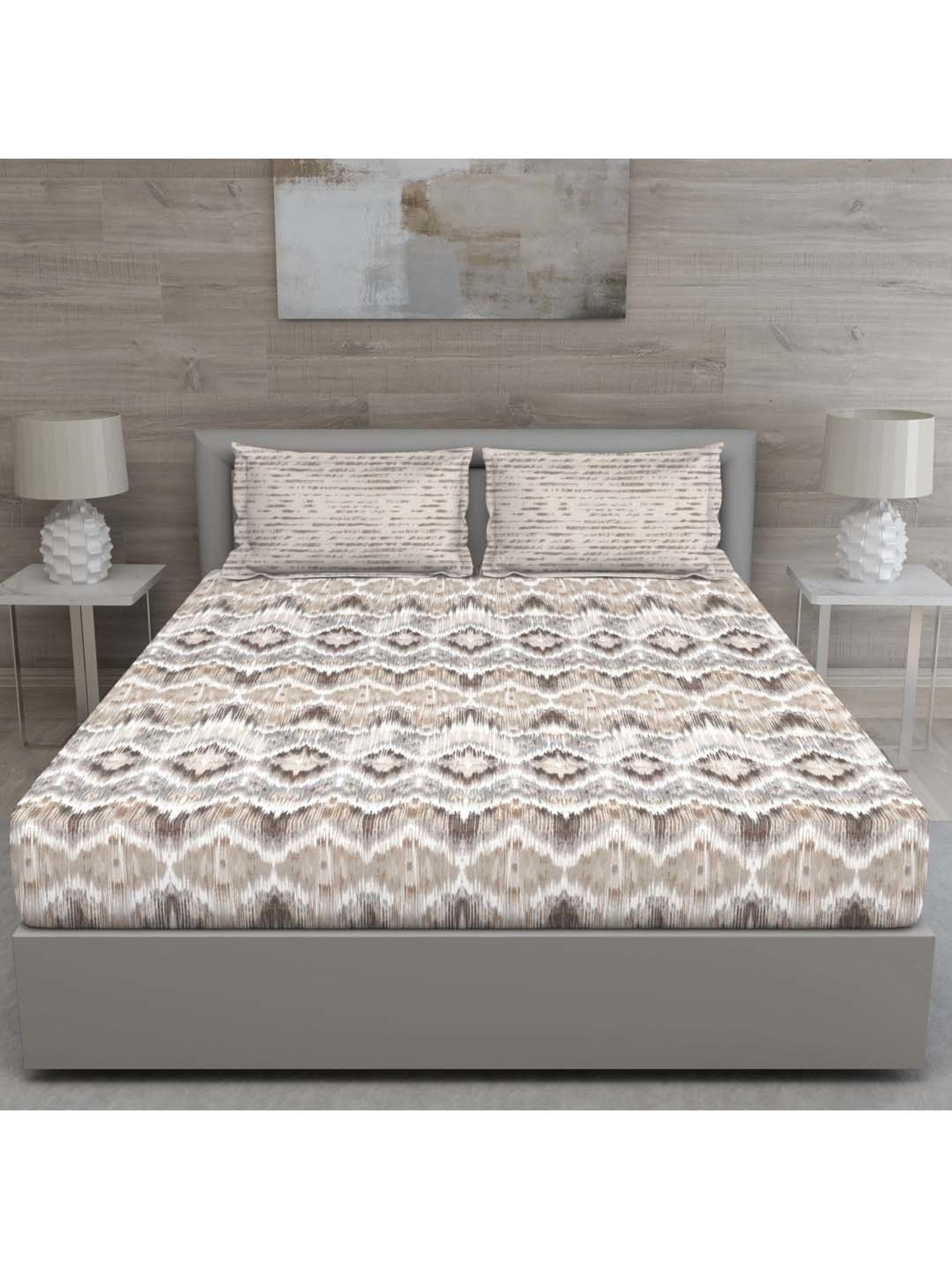 GM 'Regal' Beige & Brown Cotton 144 TC Double Bedsheet with 2 Pillow Covers