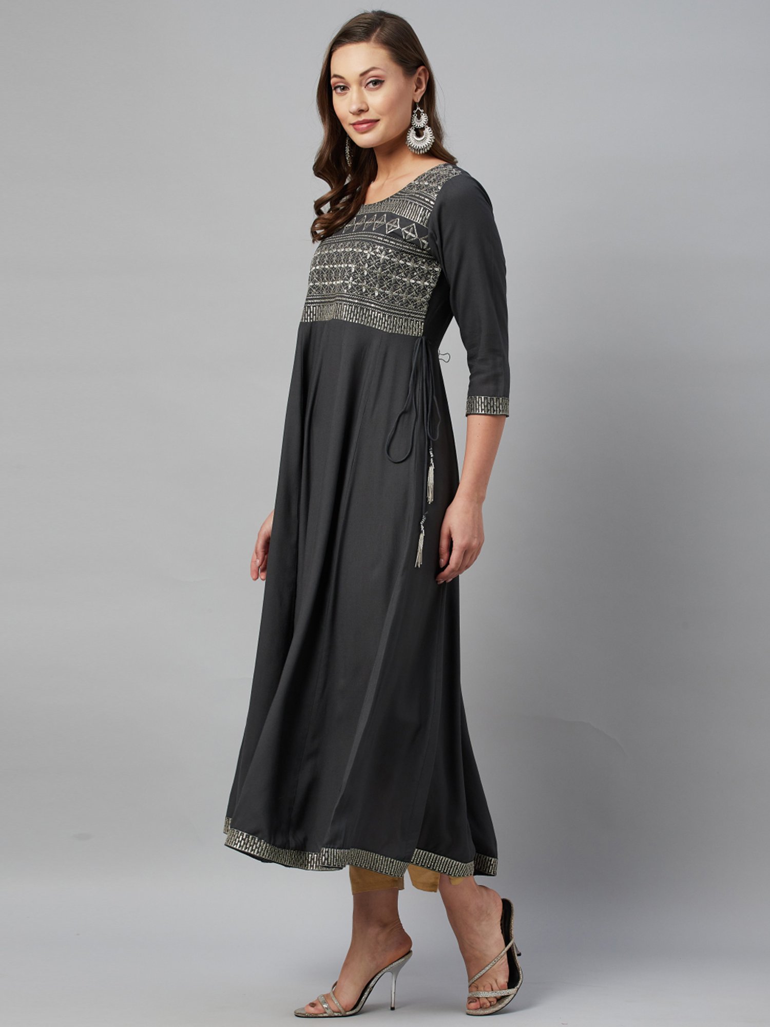 HIGHLIGHT FASHION EXPORT Grey Cotton Embroidered Anarkali Kurta