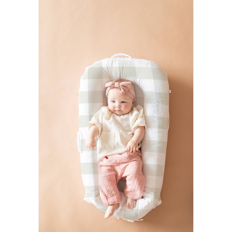 Simmons Kids' Silent Auto Gliding Elite Bassinet - Odyssey