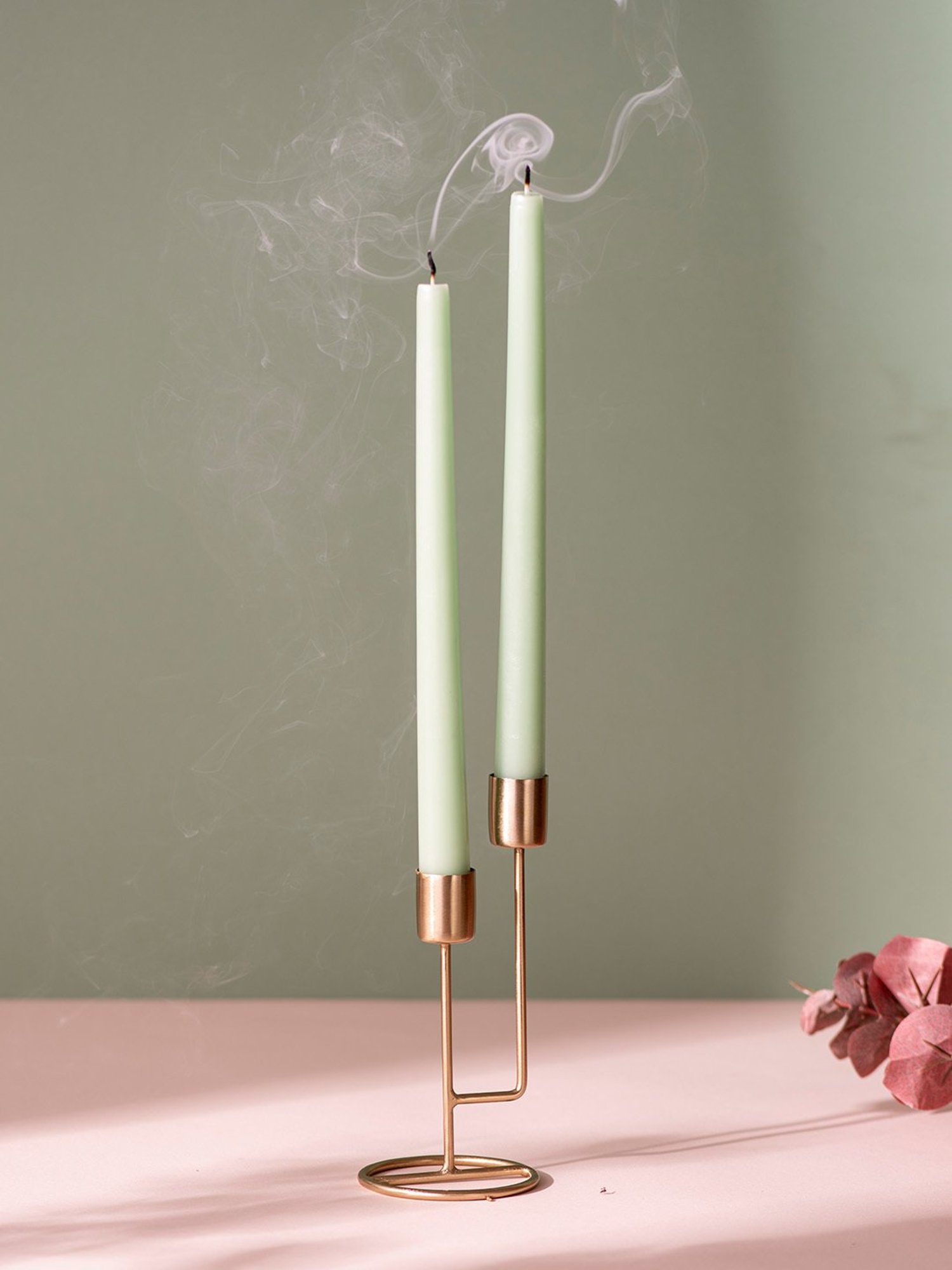 Darice Pack of 2 Cleveland Vintage Lighting Edison Style E12S Base Flame Candelabra Bulbs