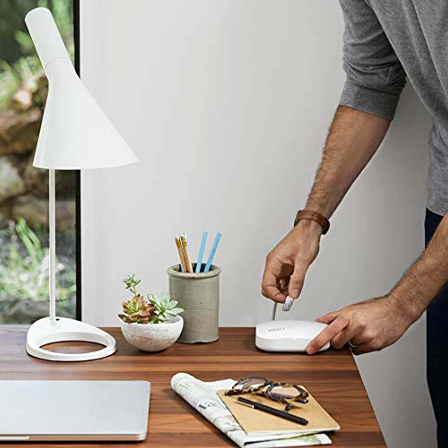 eero Pro mesh WiFi router (B010001)