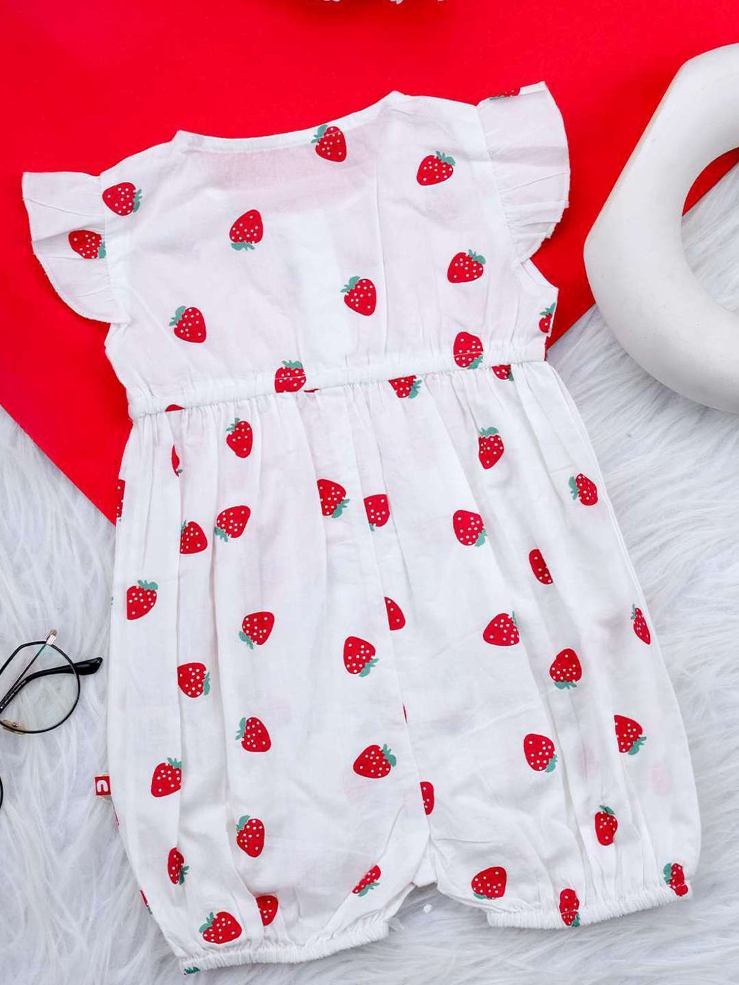 Nino Bambino Kids White & Red Cotton Printed Jumpsuit