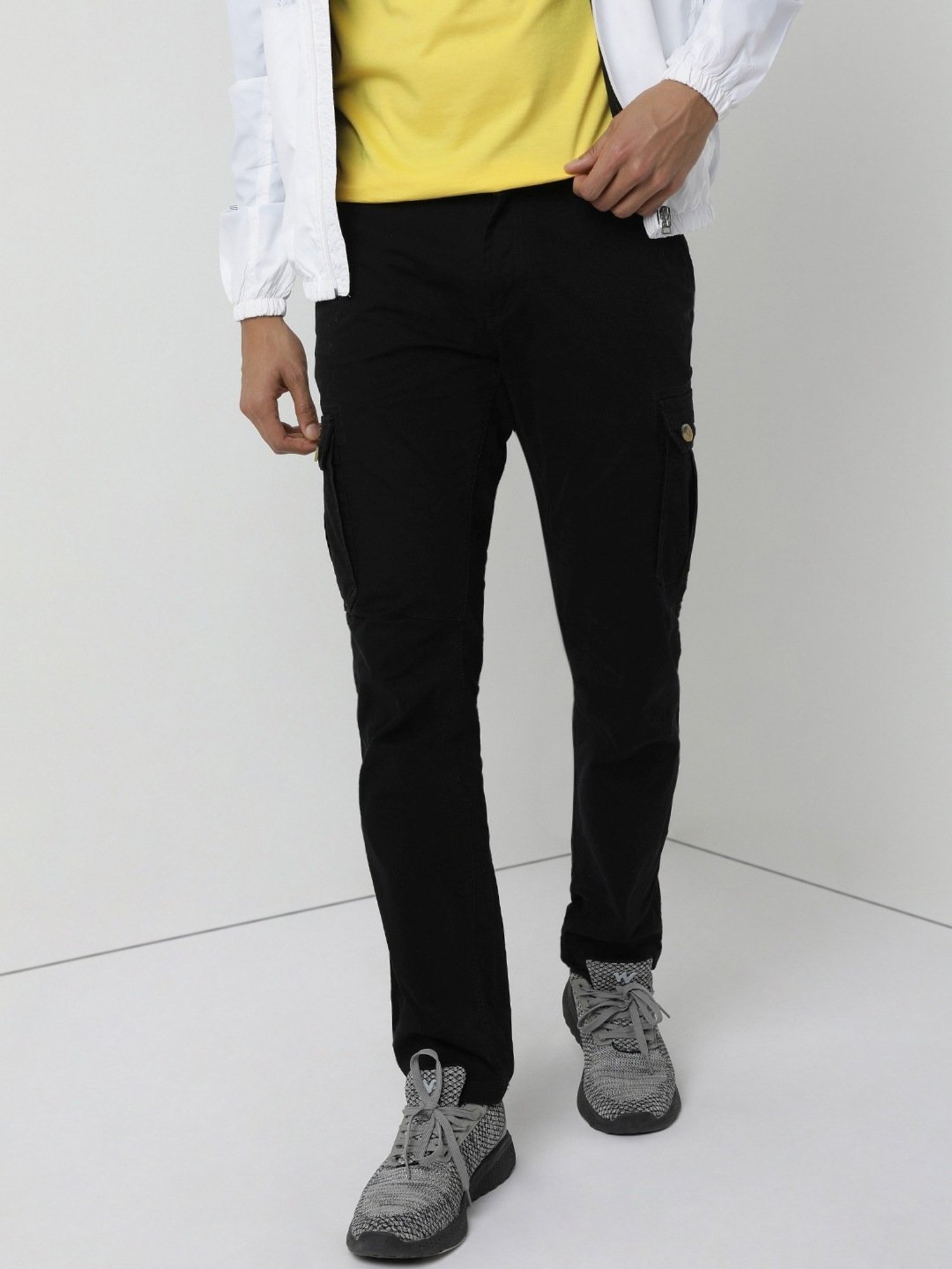 Wildcraft Black Cotton Regular Fit Trackpants