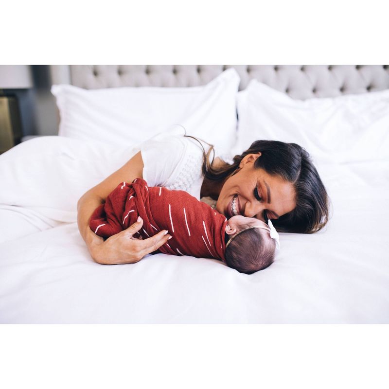 Little Unicorn Deluxe Muslin Swaddle - Safari Social 2pk