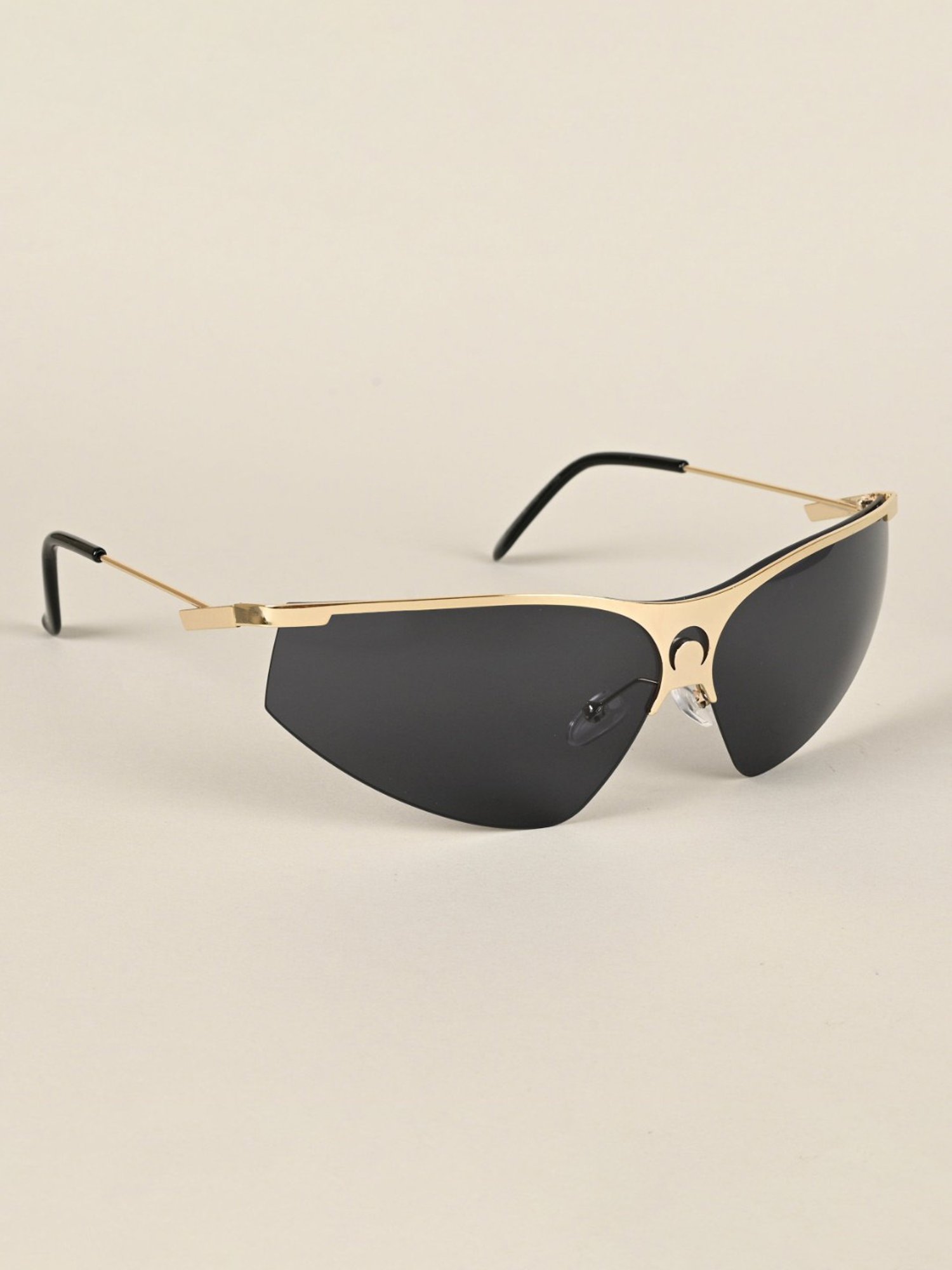 Voyage Black Wraparound UV Protection Unisex Sunglasses