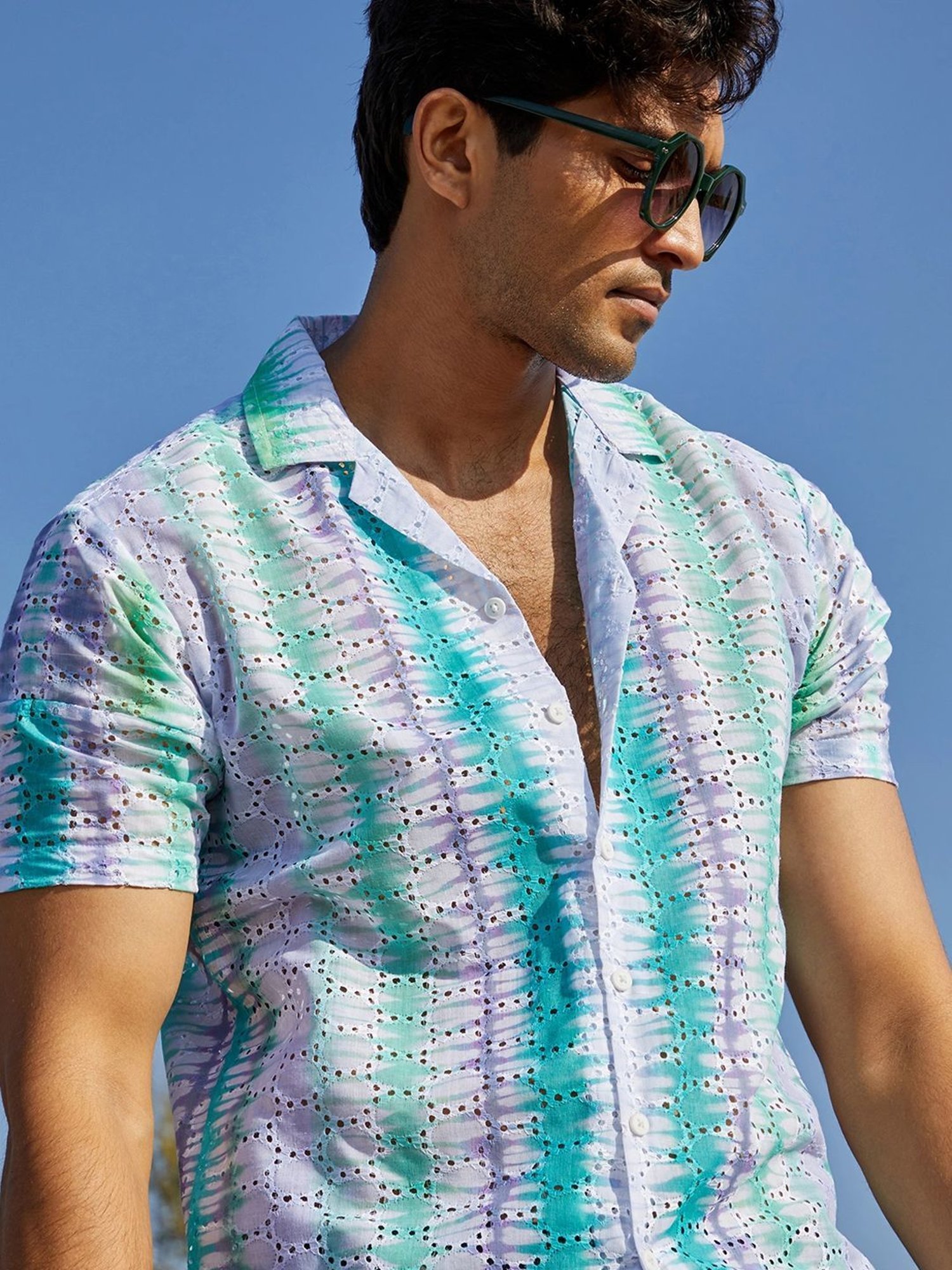 Campus Sutra Multicoloured Regular Fit Self Pattern Shirt
