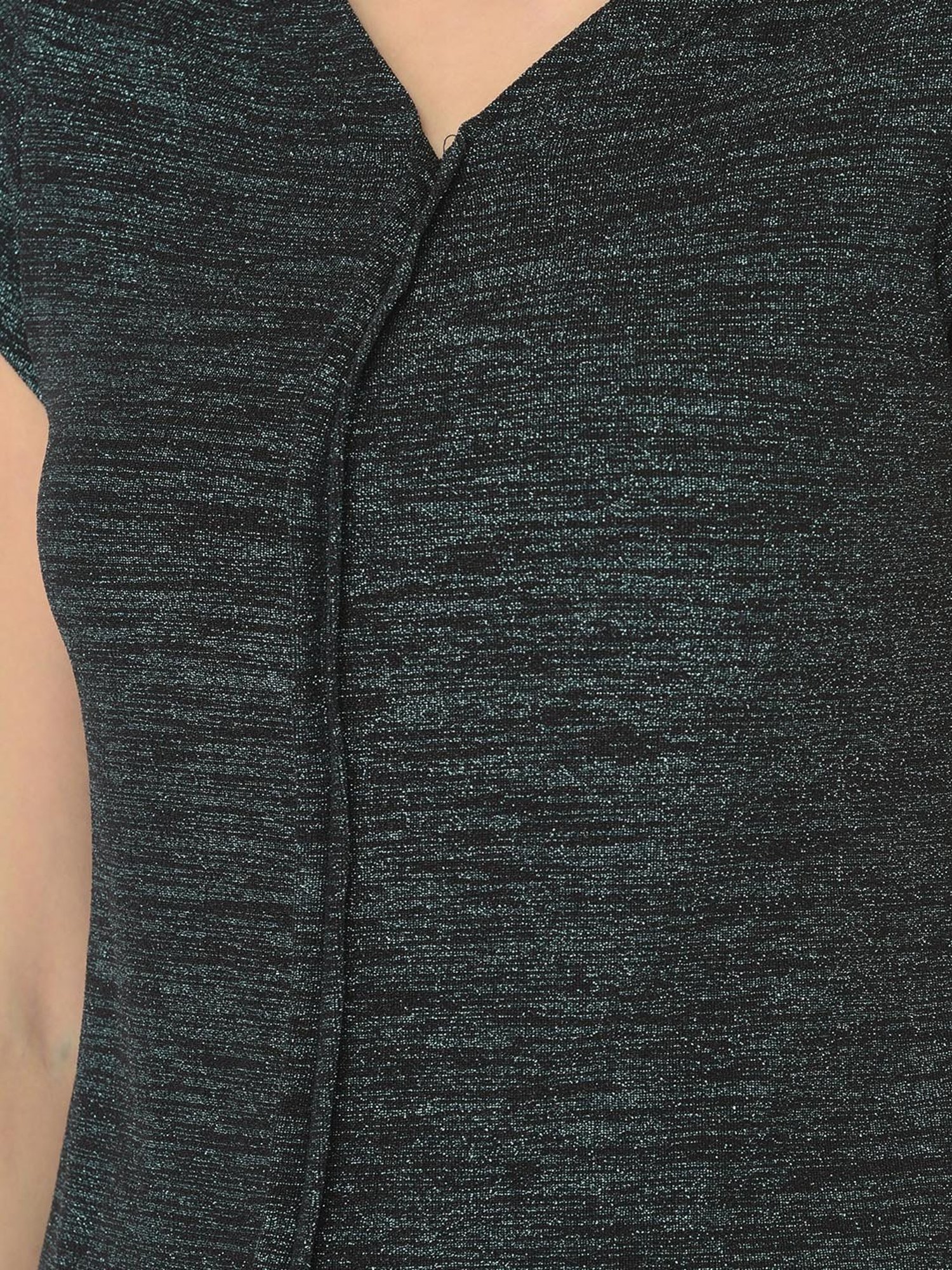 Latin Quarters Green V-Neck Top