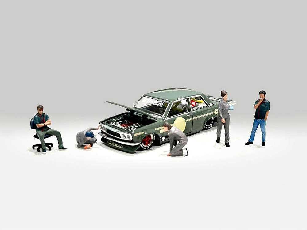 "Top Tuners" 6 piece Diecast Figure Set (5 Figures 1 Chair) Limited Edition for 1/64 Scale Models by American Diorama