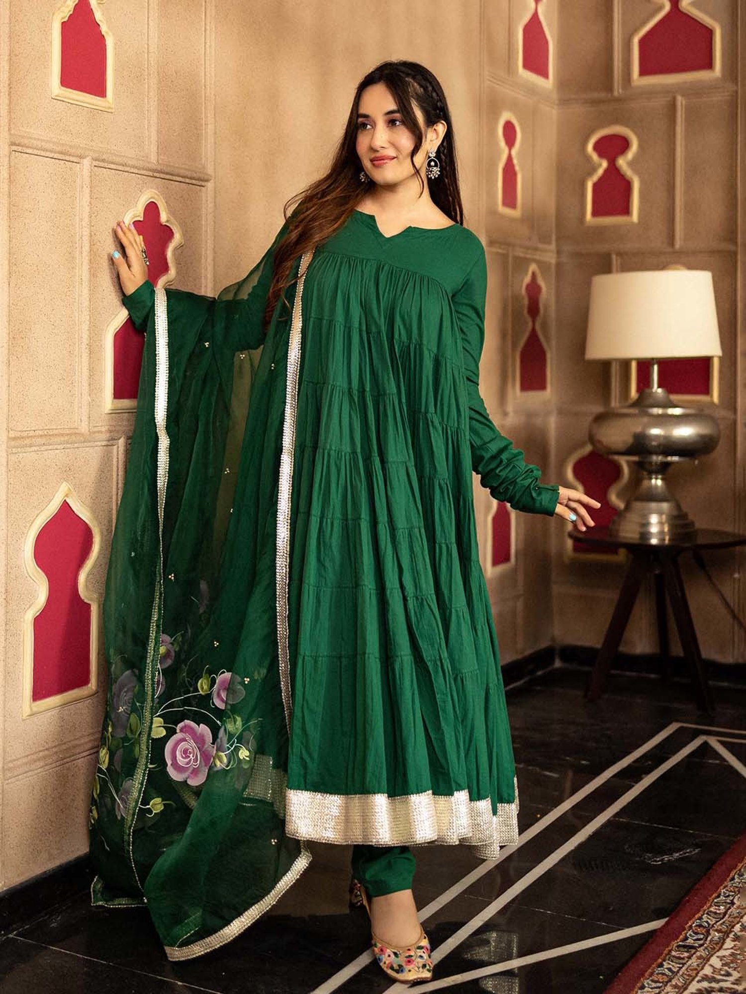 AACHHO Green Vasanti Hand Painted Suit Set