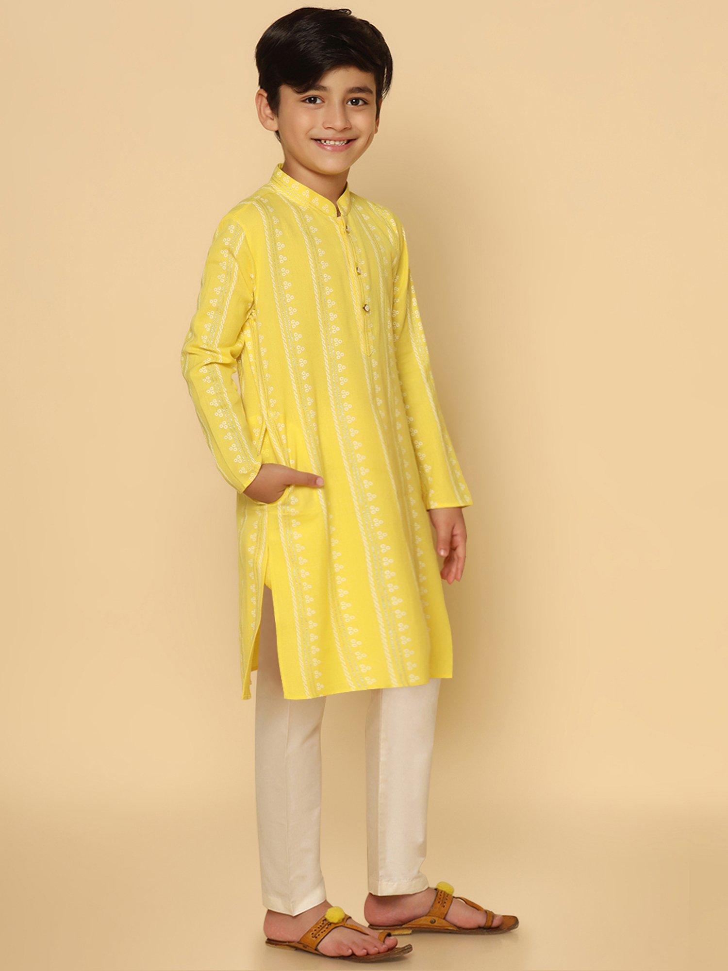 KISAH Boys Yellow & White Printed Full Sleeves Kurta with Pyjamas