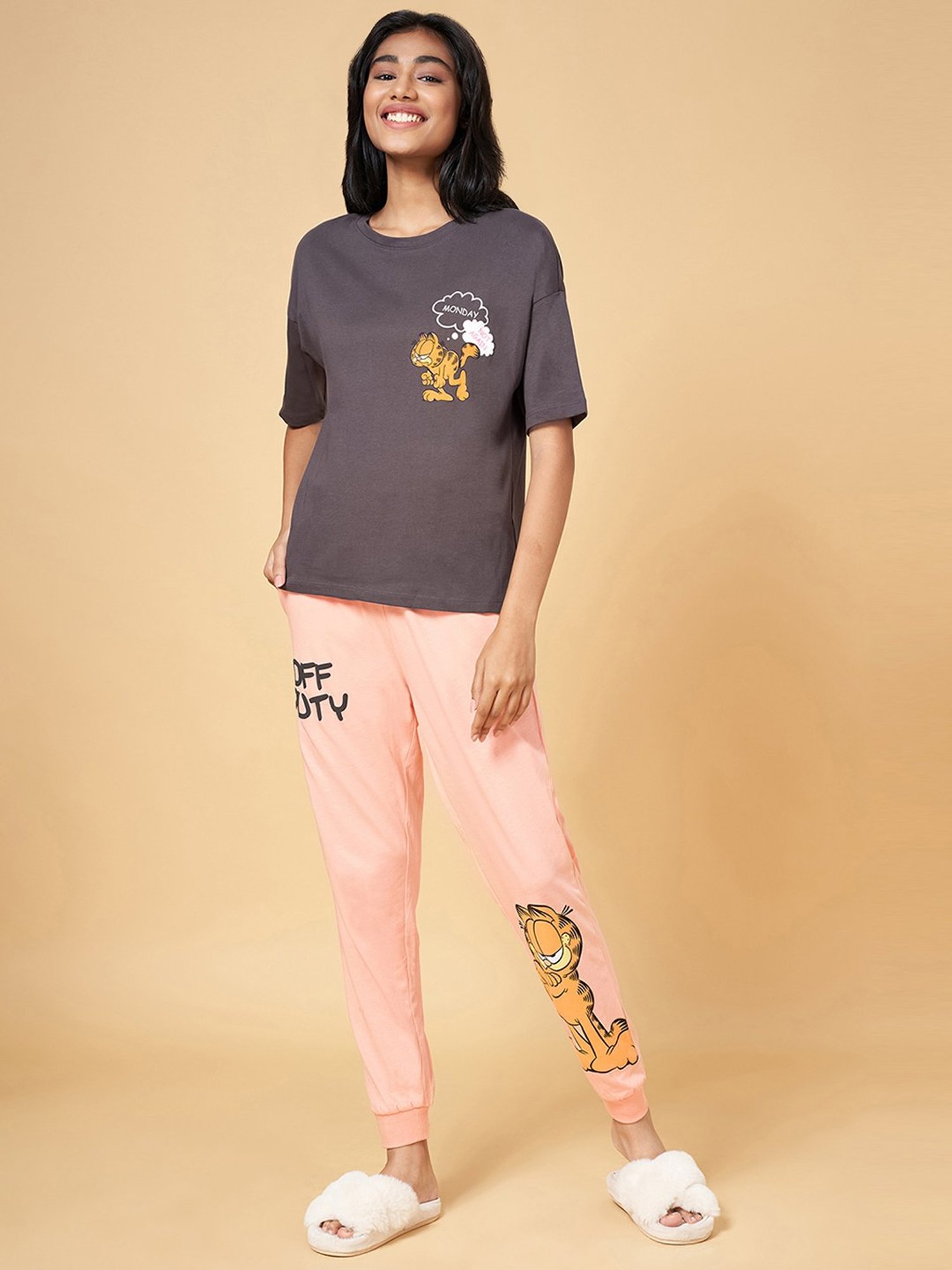 Dreamz by Pantaloons Grey & Peach Cotton Graphic Print T-Shirt Pyjama Set