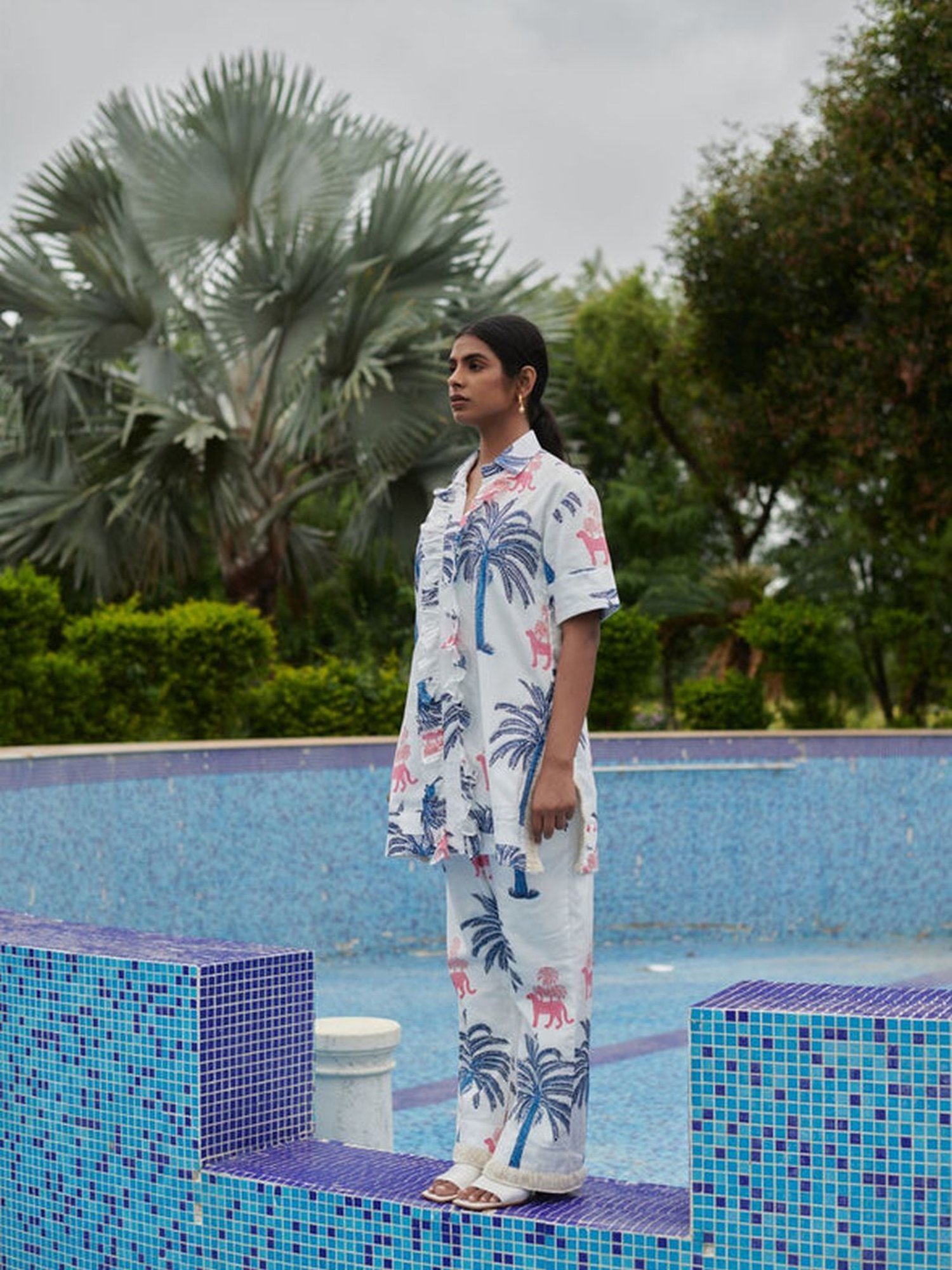 Khajoor Studio White & Blue Sundaze Khajoor Pink Panther Shirt Shirt & Pant Co-ord Set