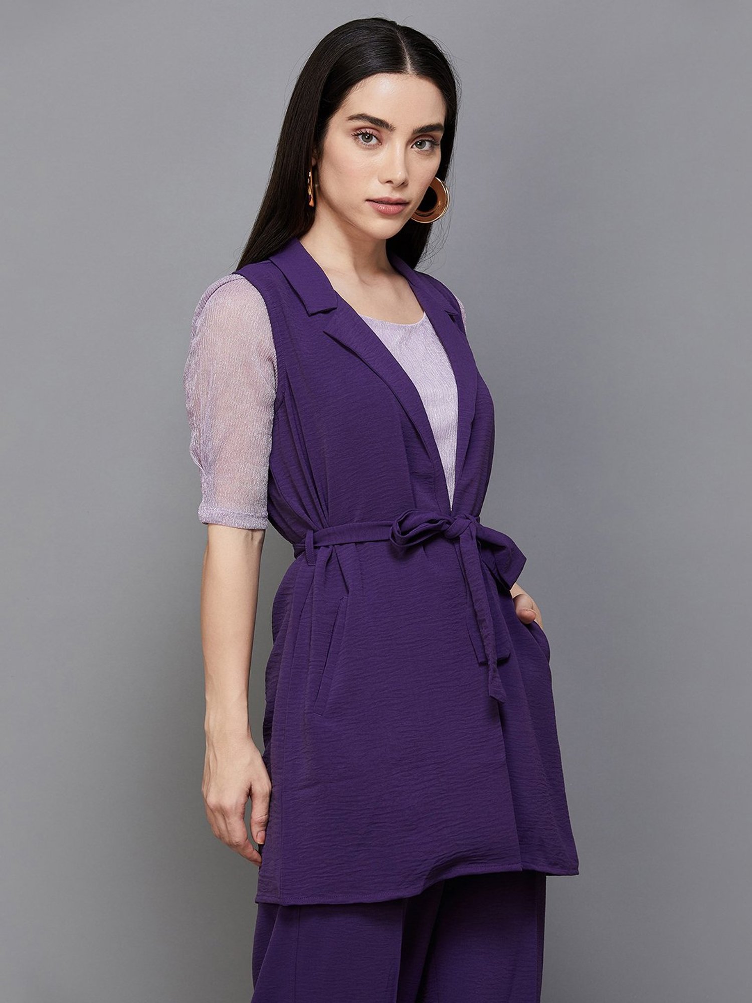 Code by Lifestyle Purple Sleeveless Shrug