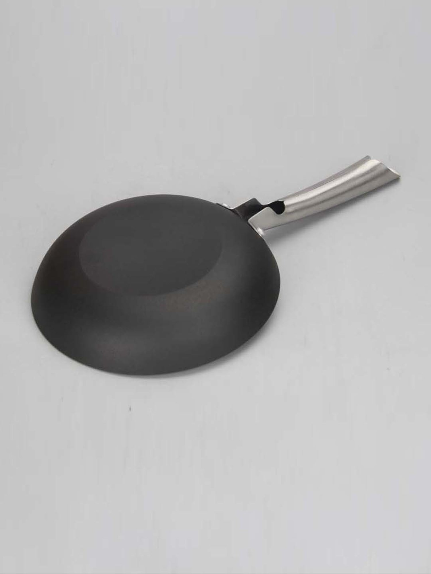 Femora Black Cast Iron Preseasoned Non Toxic And Coating Free Fry Pan With Tough Handle (20 cm)