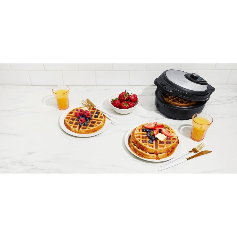 ChefChoice Five of Hearts Waffle Maker - Black