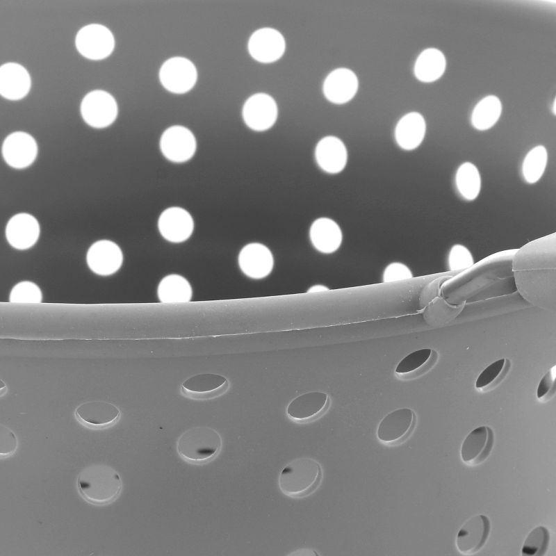 Weight Watchers Healthy Kitchen 1.8 Quart Collapsible Silicone Steamer Basket and Colander in Gray