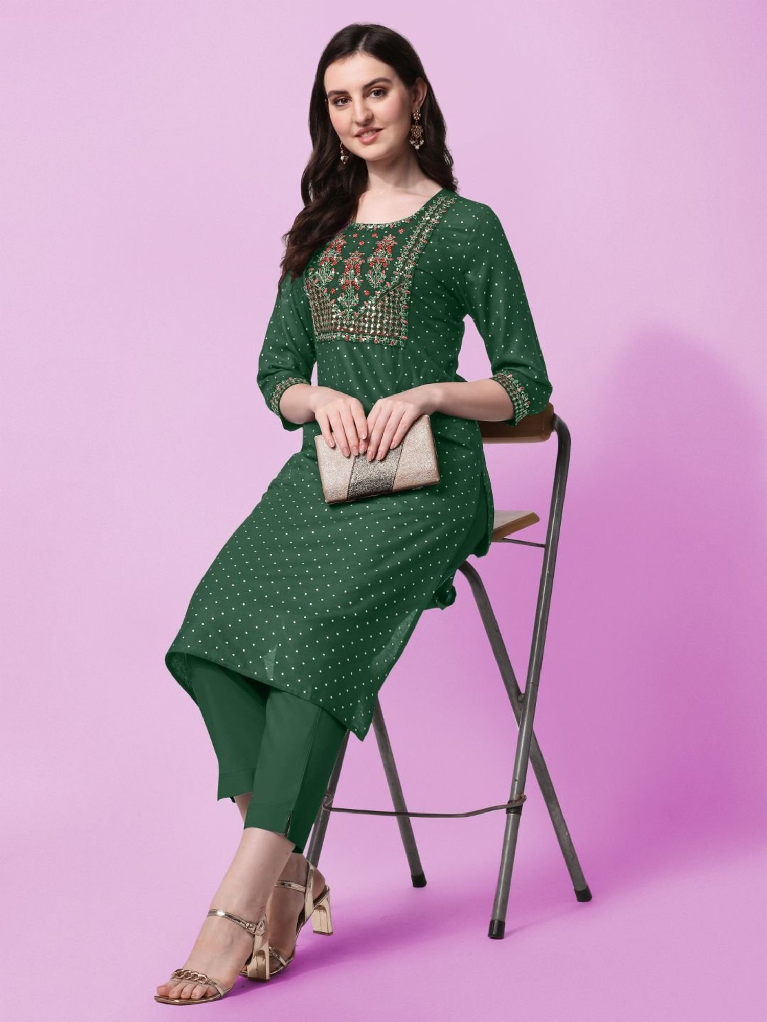 MIRCHI FASHION Green Embellished Straight Kurta