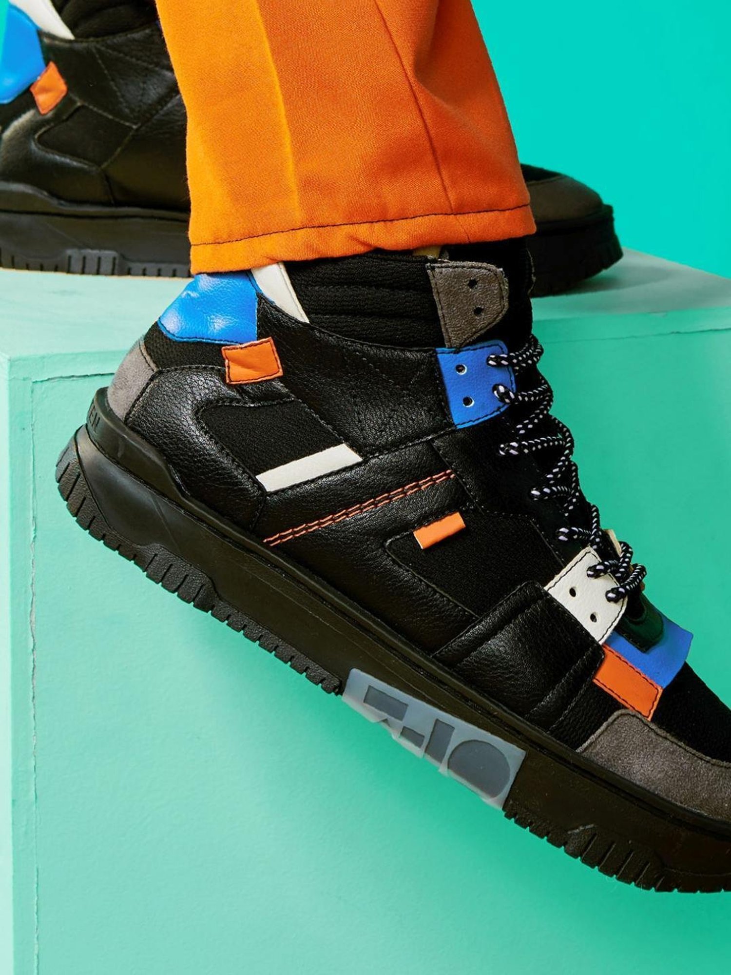 7-10 Men's 710 Elevate Street Blck Mid-Top Sneakers