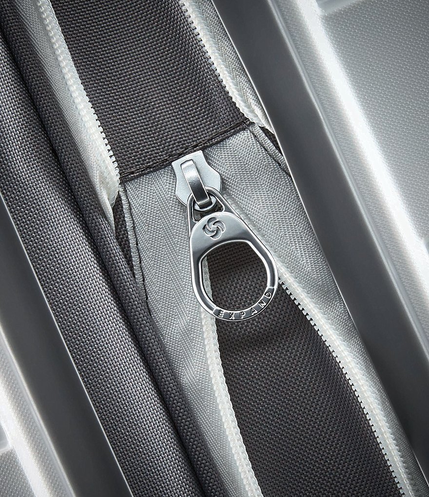 American Tourister 18'' Mickey Mouse Upright Hardside Suitcase