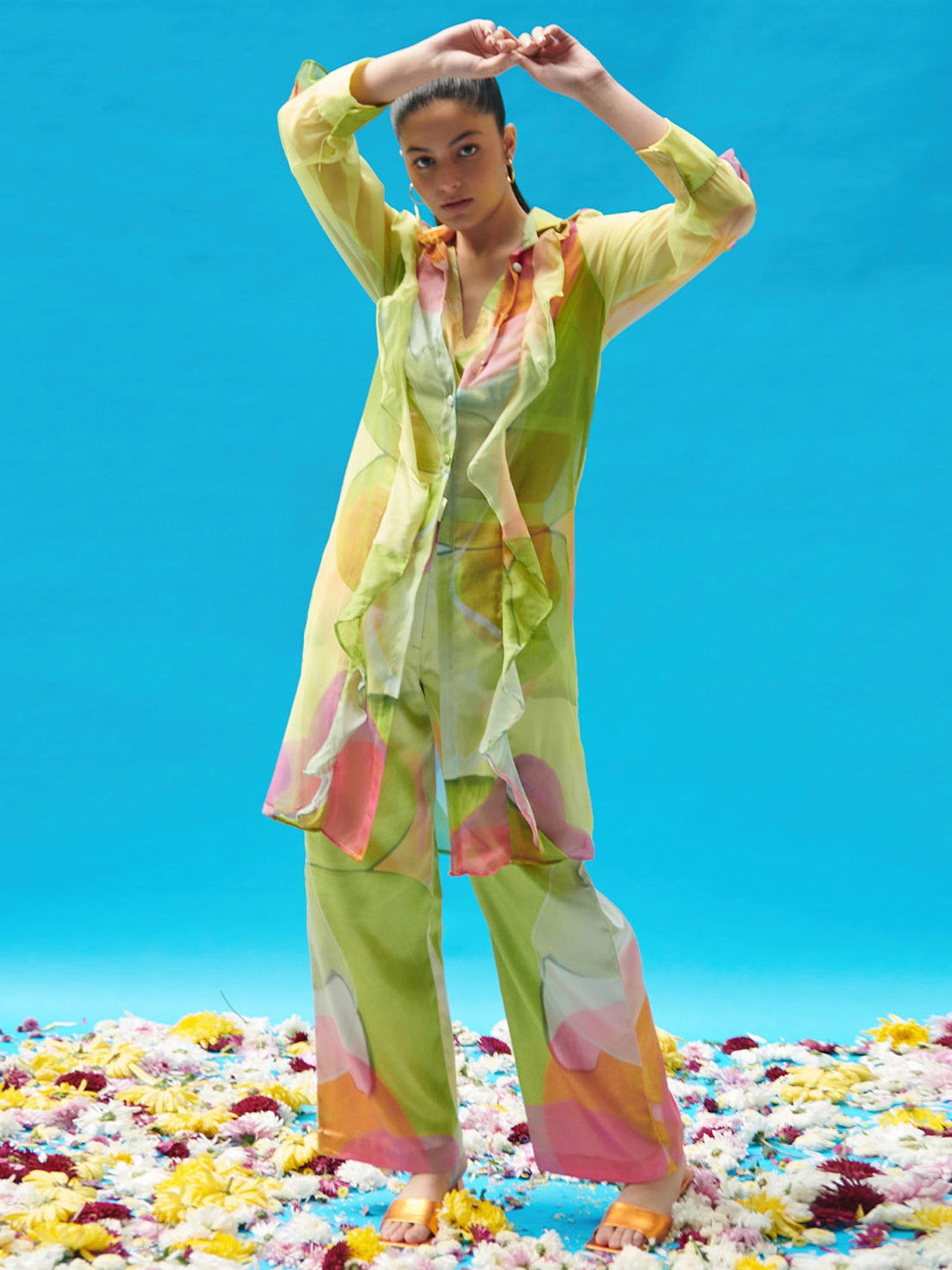 Cin Cin Ruffled Long Shrug With Brallete And Pants