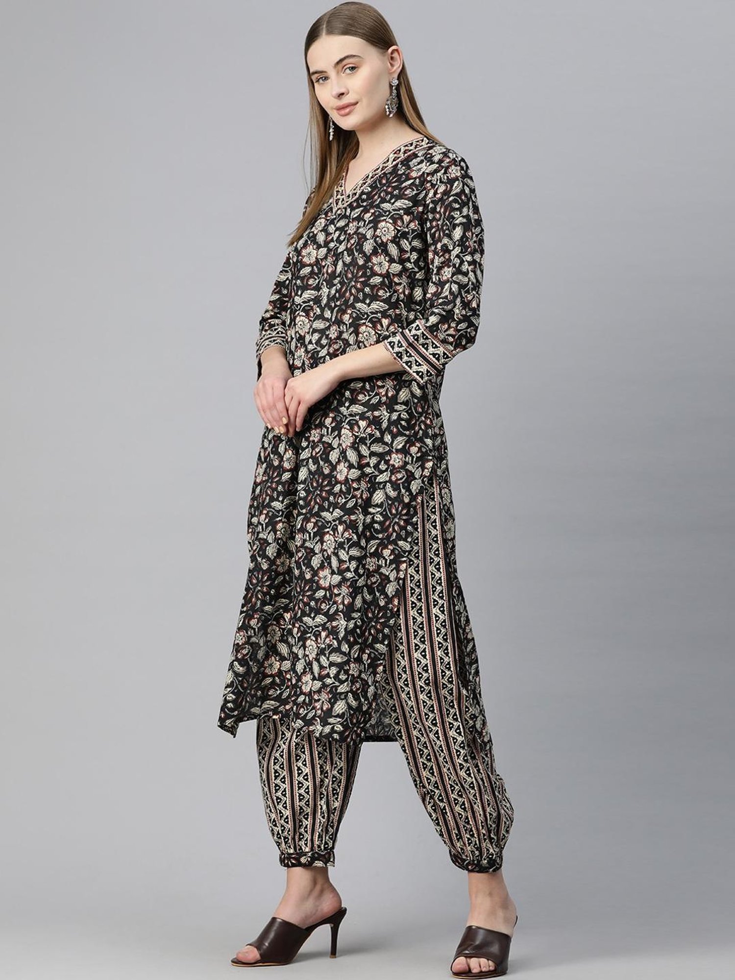 READIPRINT FASHIONS Black Cotton Printed Kurta Salwar Set With Dupatta