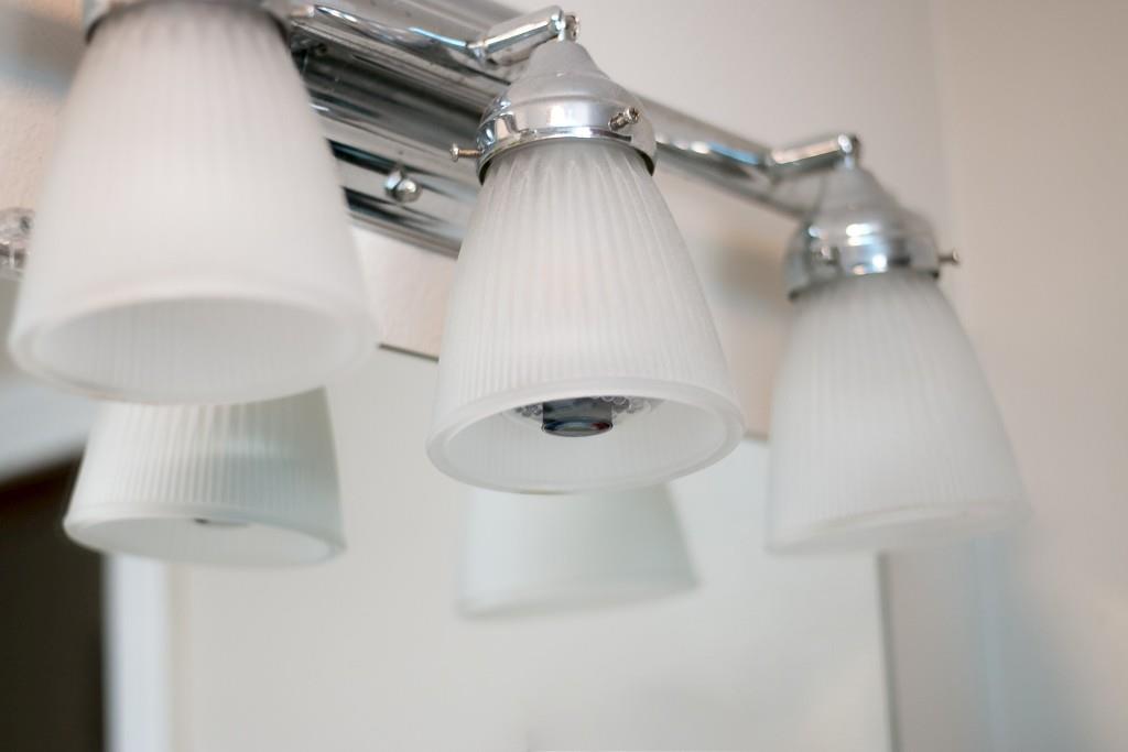 Bulb Security Spy Nightvision Digital Video Recorder Surveillance Cam w/ 29GB MicroSD