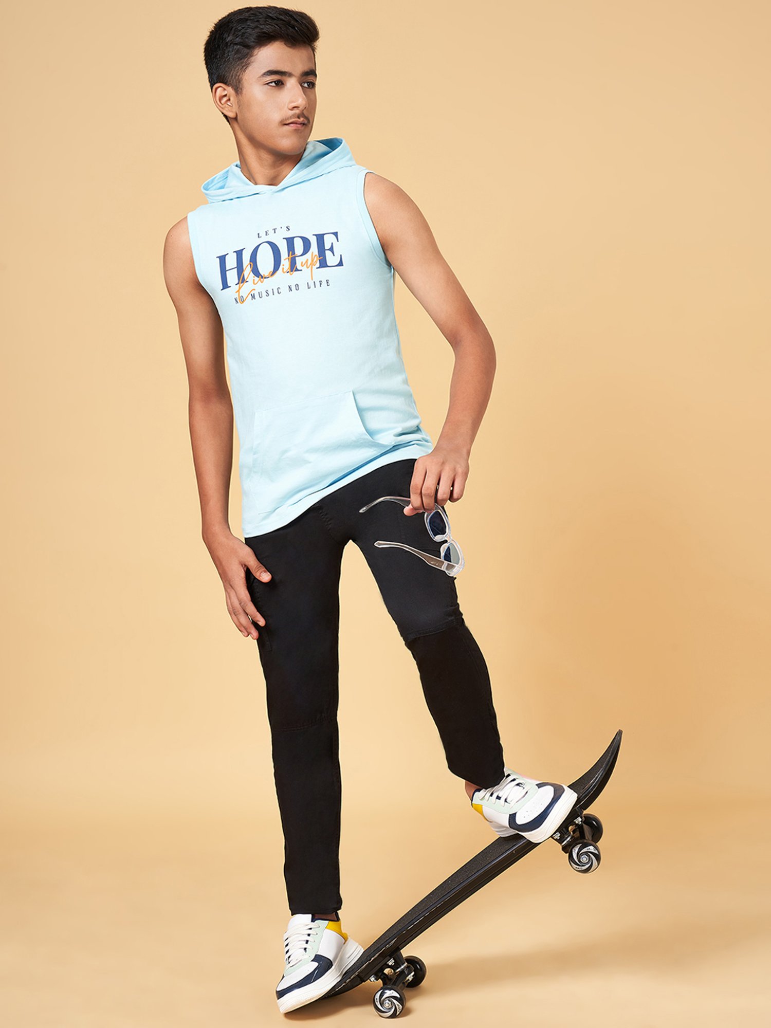 Coolsters by Pantaloons Boys Black Solid Cargo