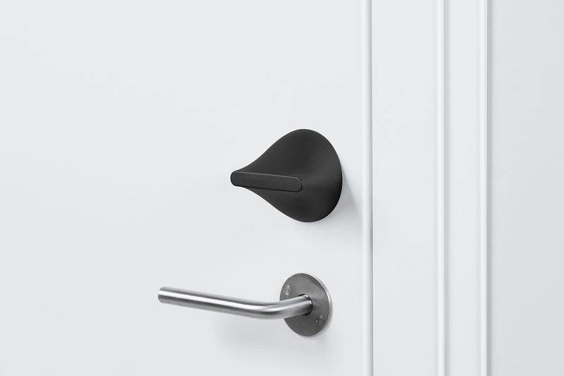 FRIDAY HOME Smart Lock - Brass Finish. World's smallest smart lock: diameter 2 3/4". IOS and Android compatible. Built in WiFi on Demand. Rechargeable battery and charger included.