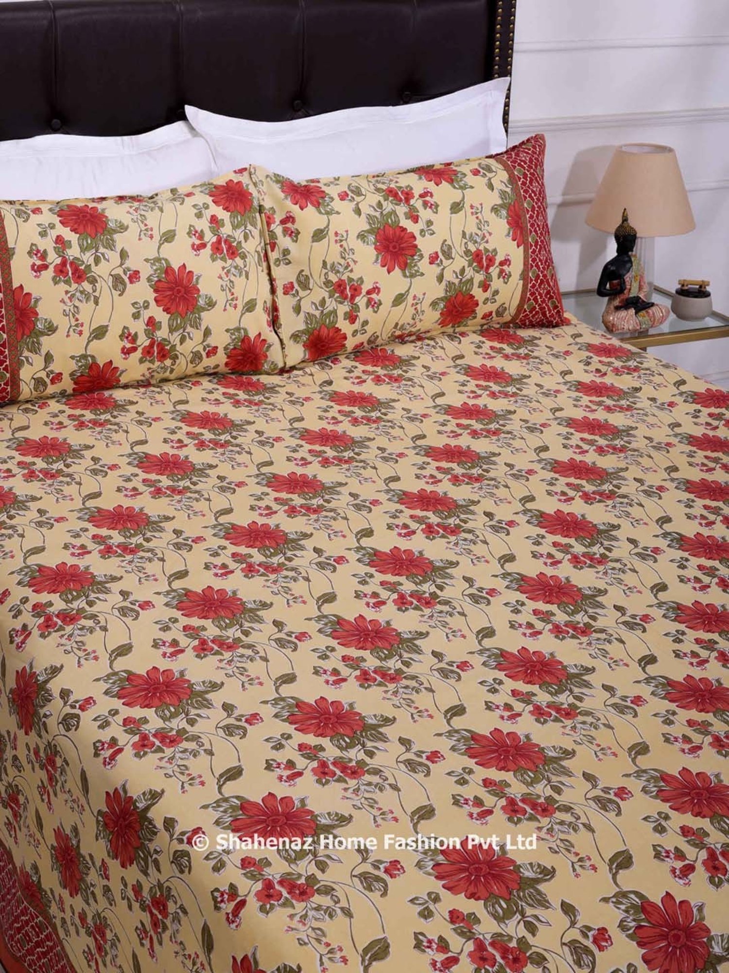Shahenaz Red & Beige 120 TC Cotton Suhana Lily Double Bedsheet with 2 Pillow Covers